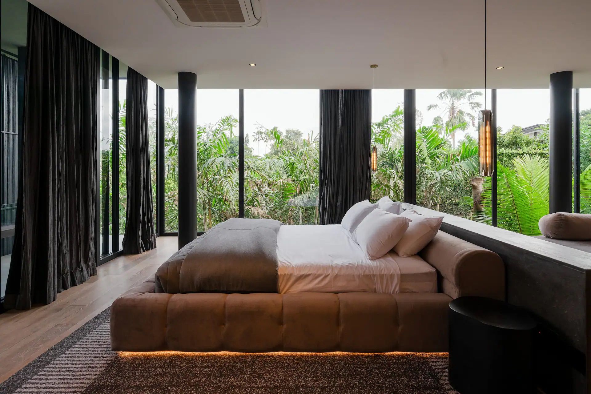 Bedrooms — photo 20