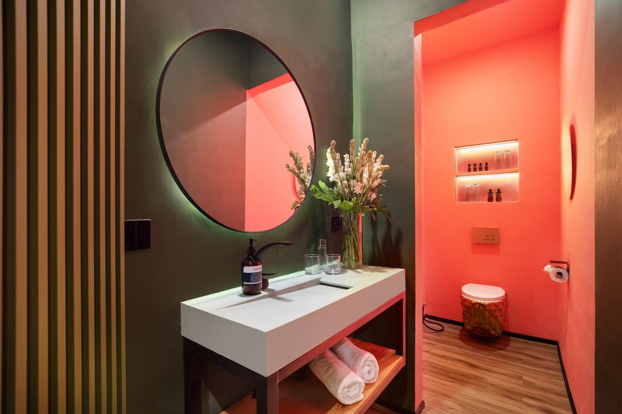 Bathrooms — photo 30