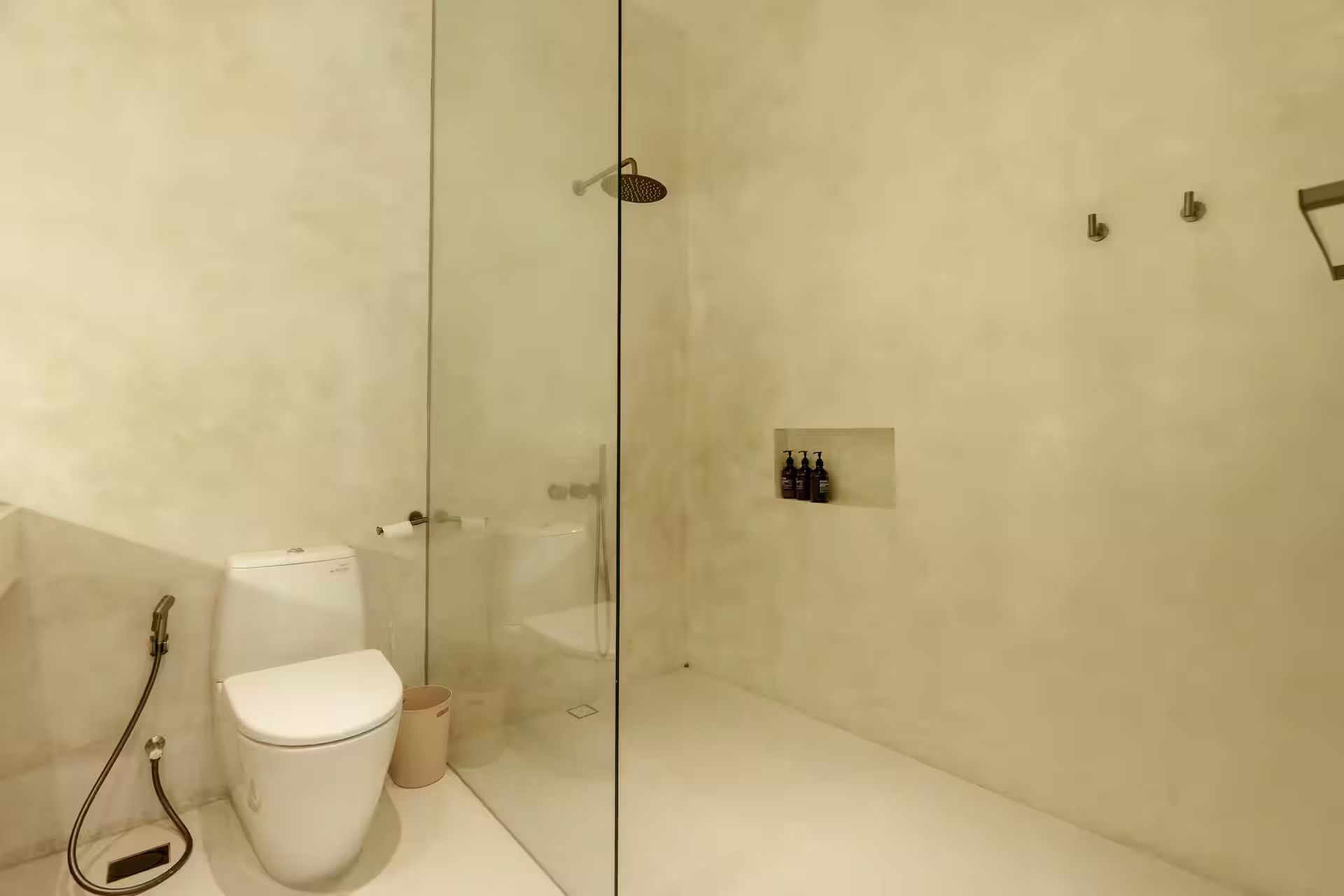 Bathrooms — photo 32