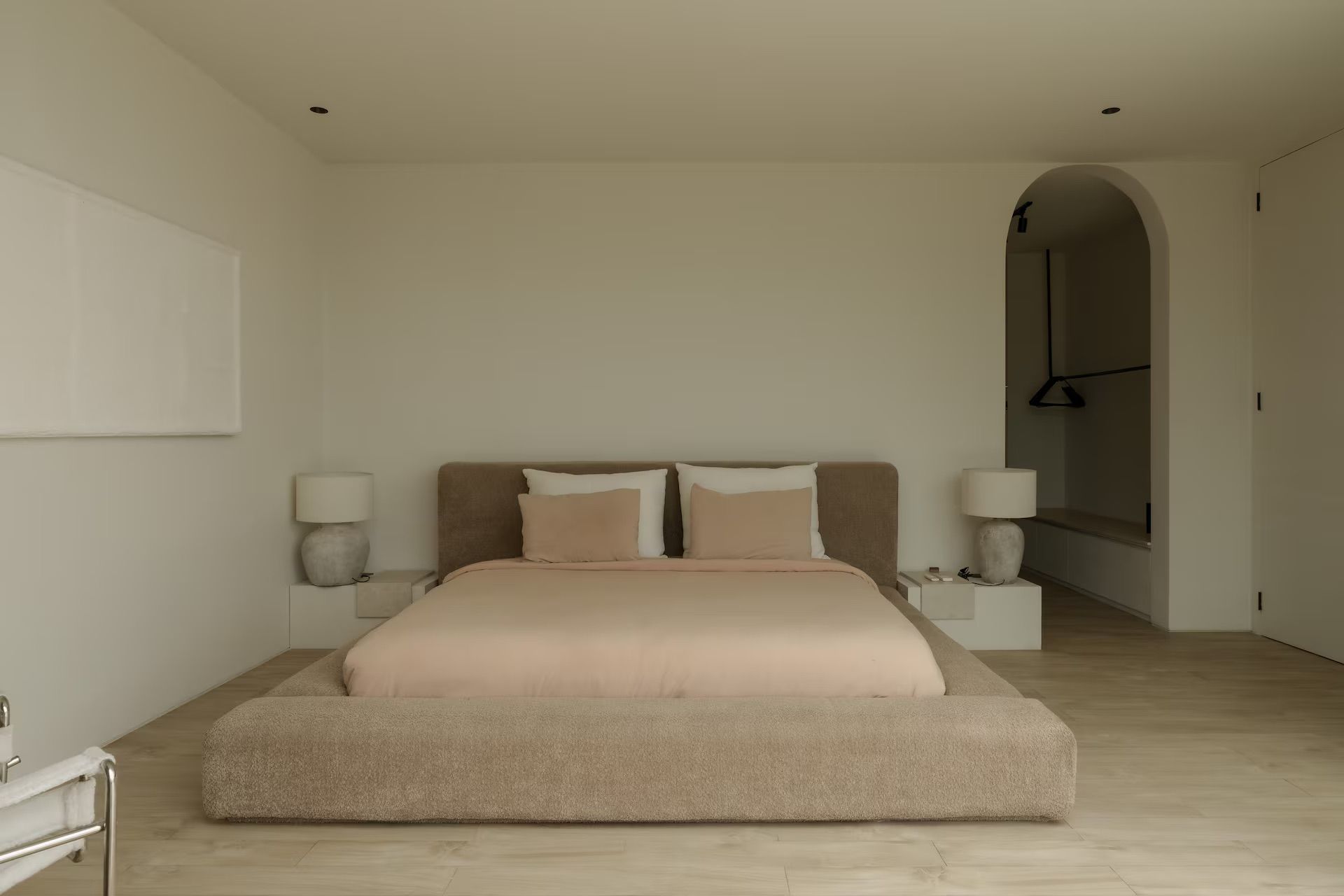 Bedrooms — photo 26