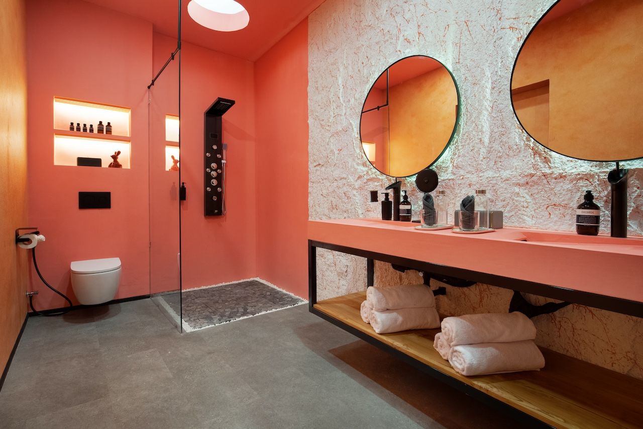 Bathrooms — photo 25