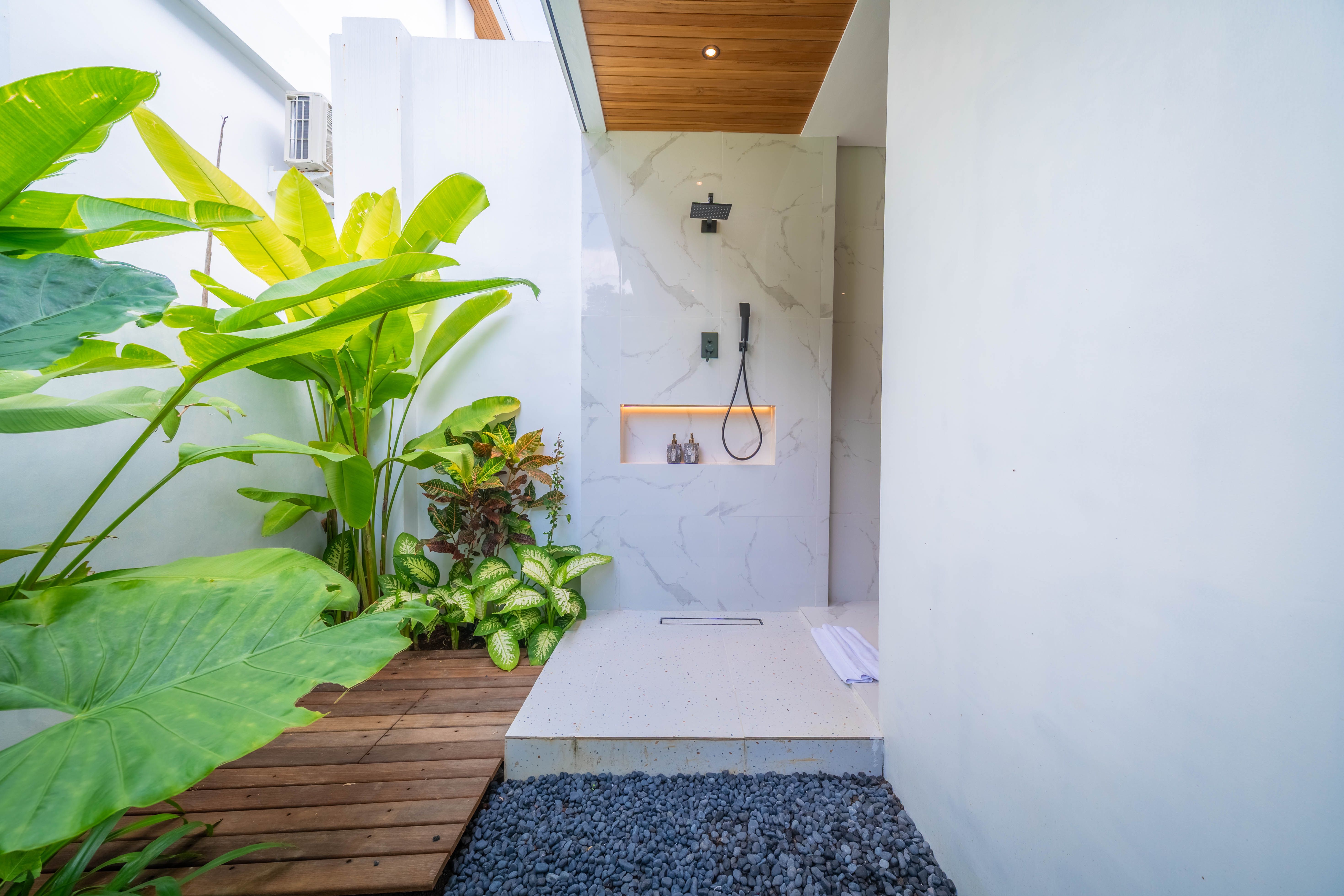 Bathrooms — photo 28