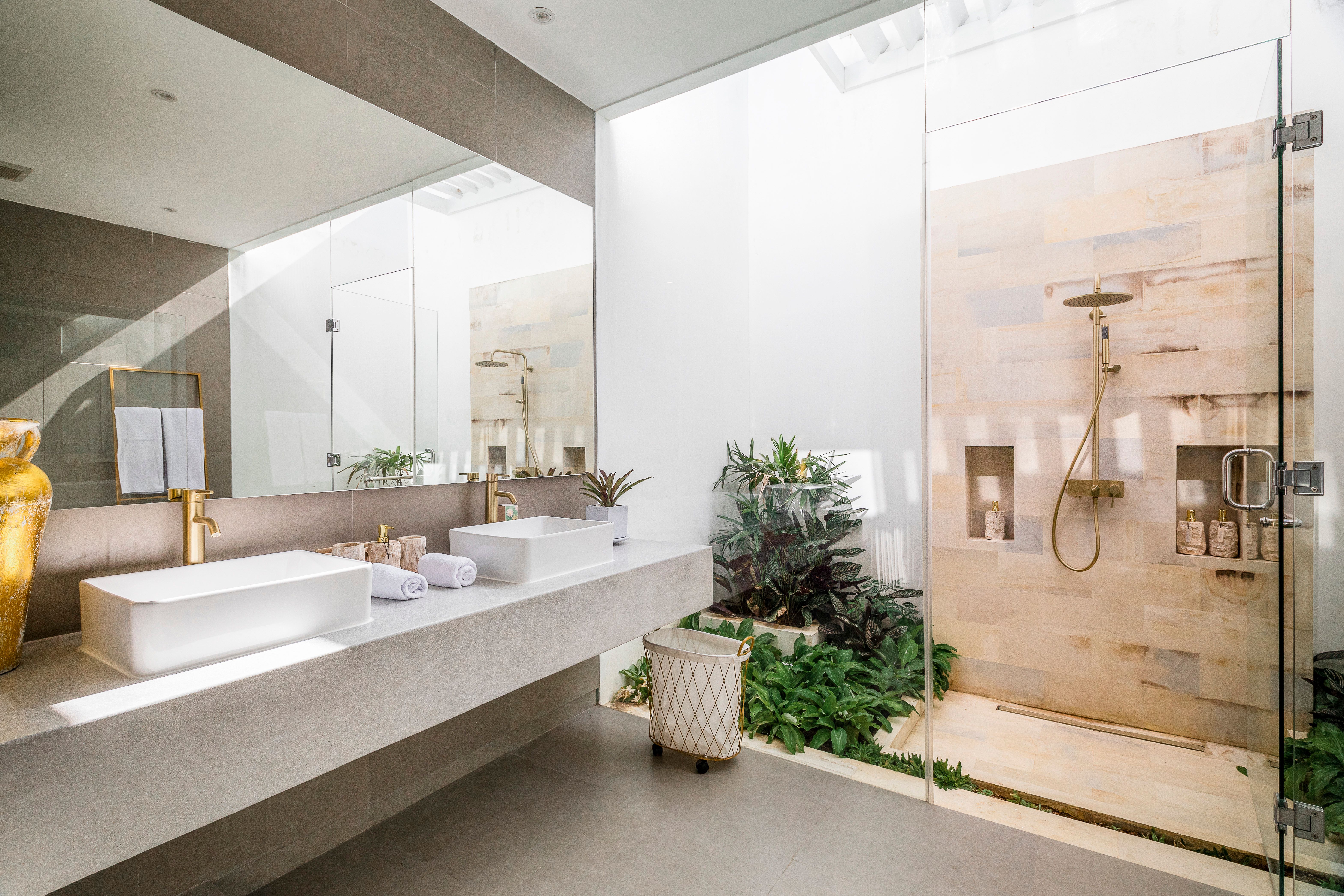 Bathrooms — photo 28
