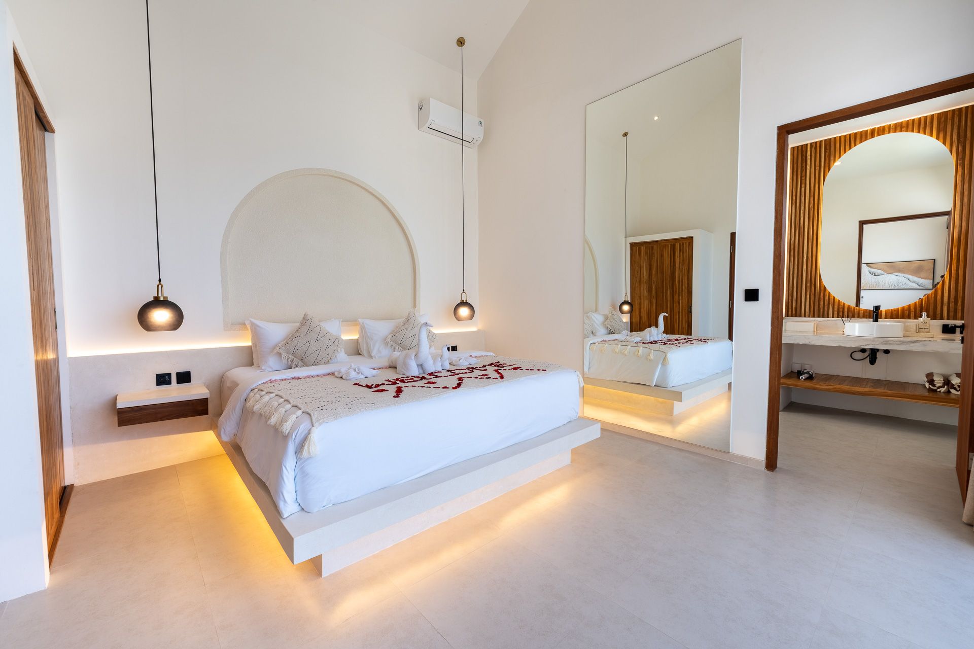 Bedrooms — photo 27
