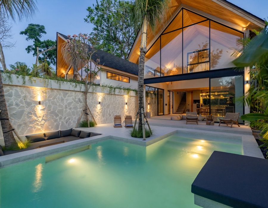 Suri & Nadi villa exterior