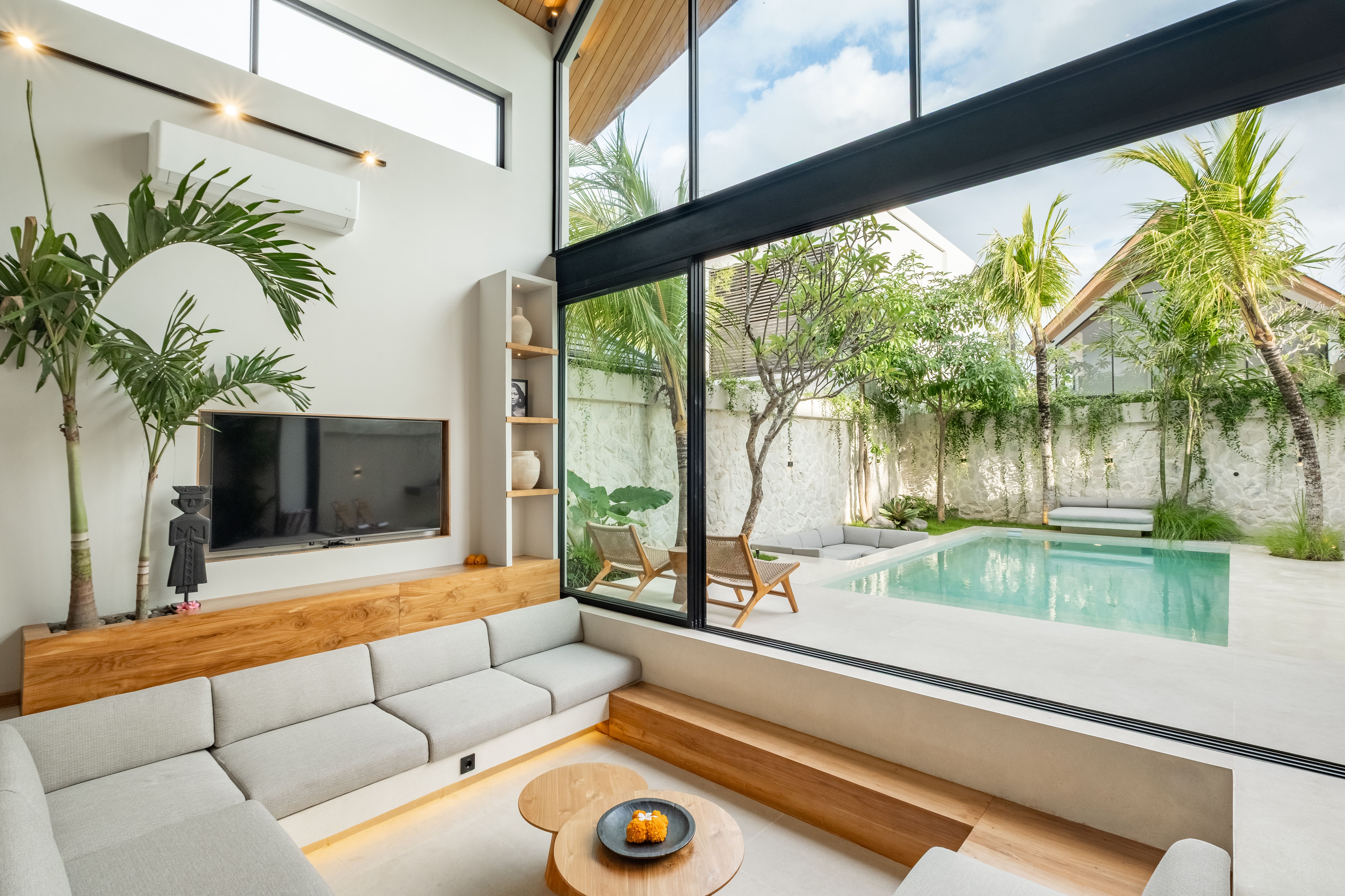 Living & Dining areas — photo 30