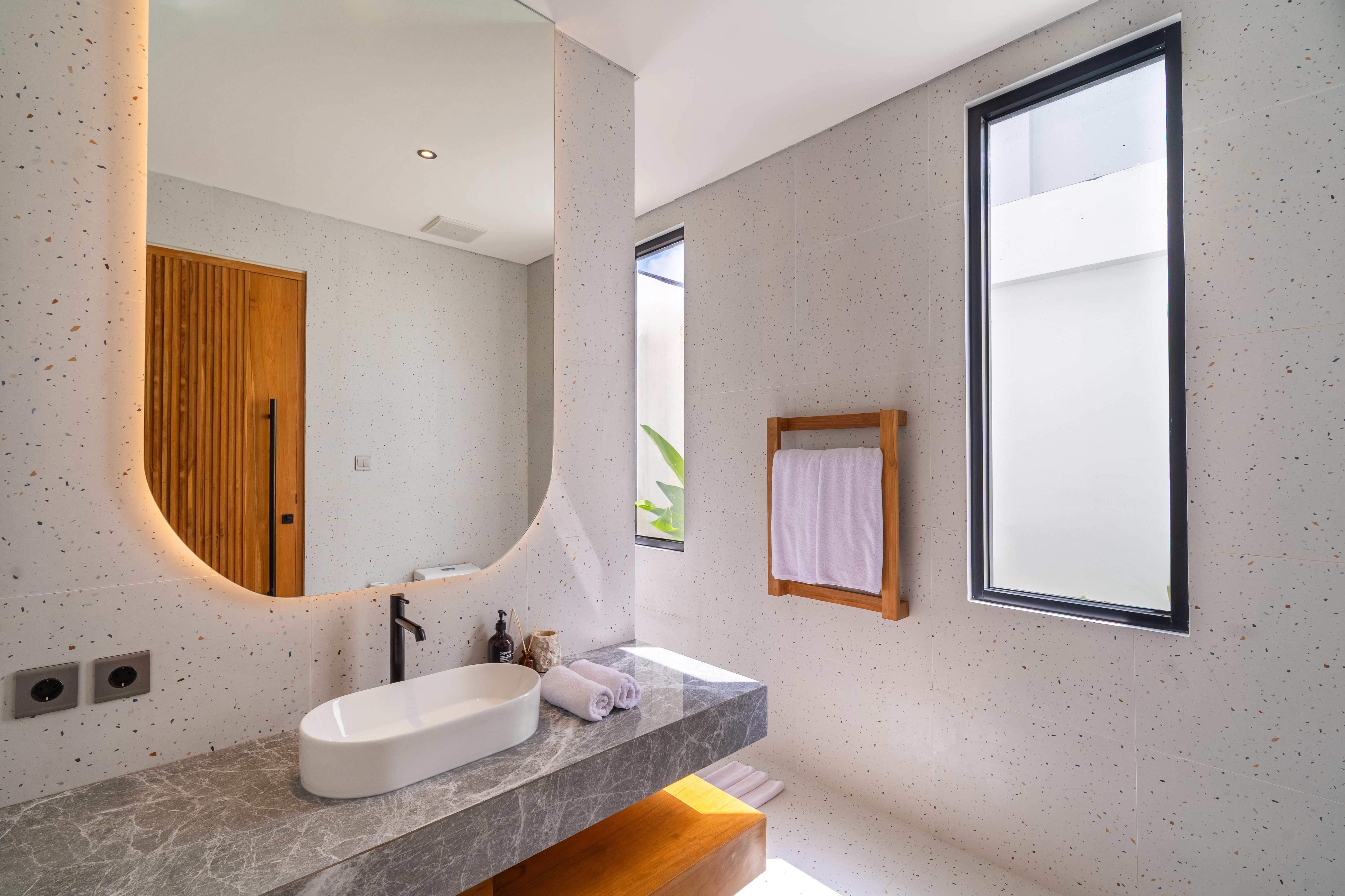 Bathrooms — photo 43