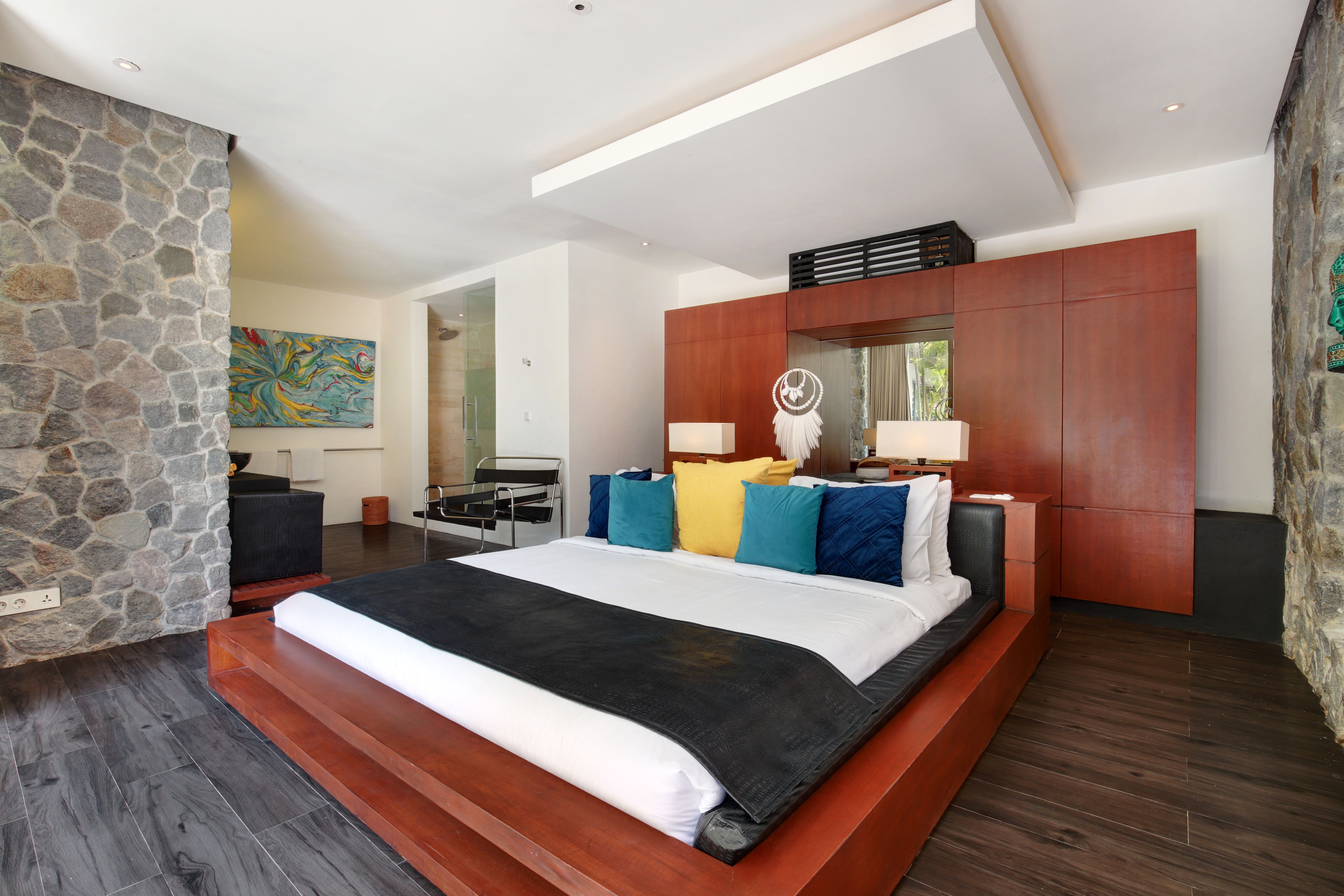 Bedrooms — photo 22