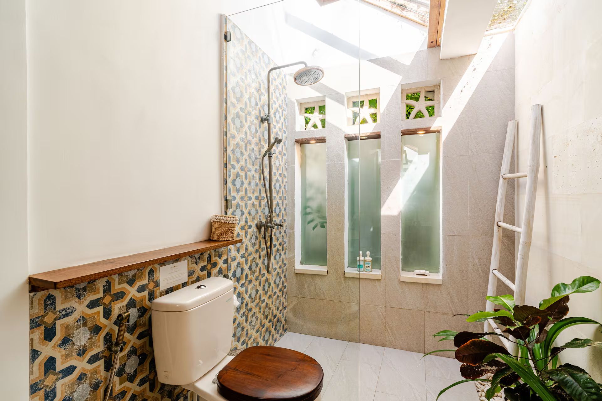 Bathrooms — photo 31