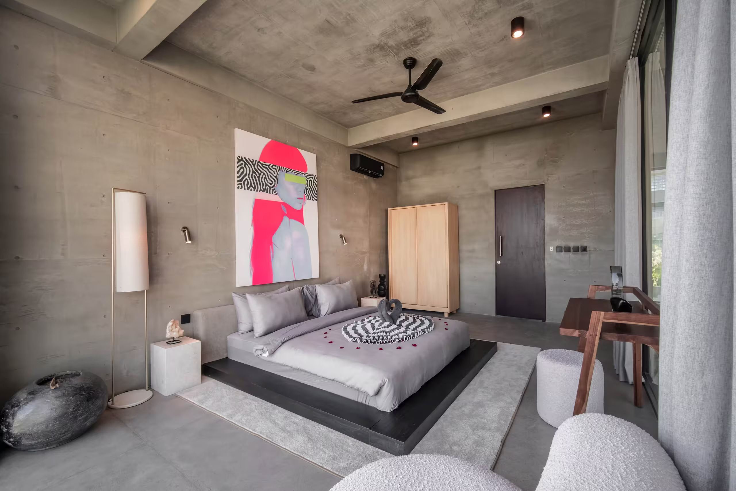 Bedrooms — photo 26