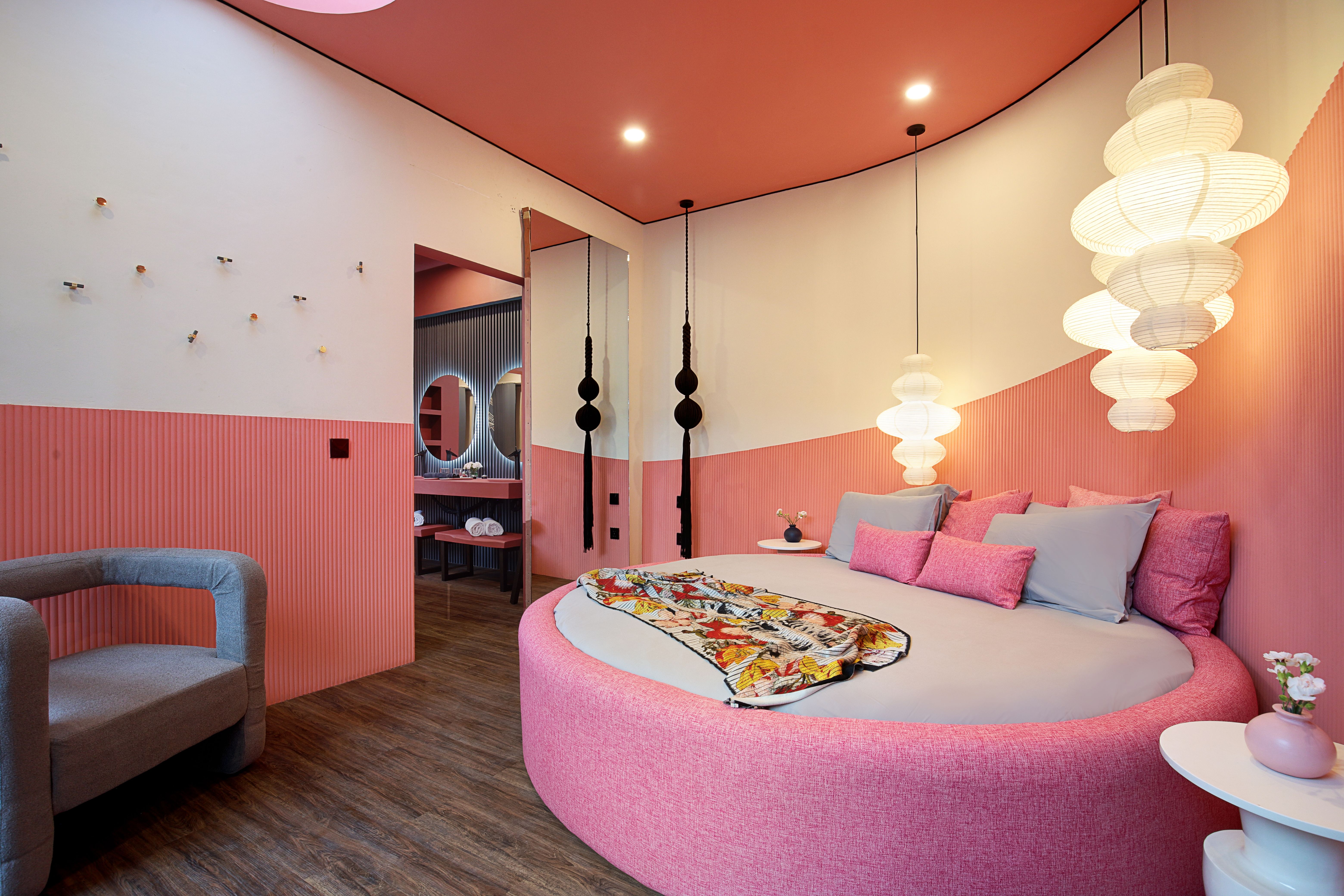 Bedrooms — photo 11