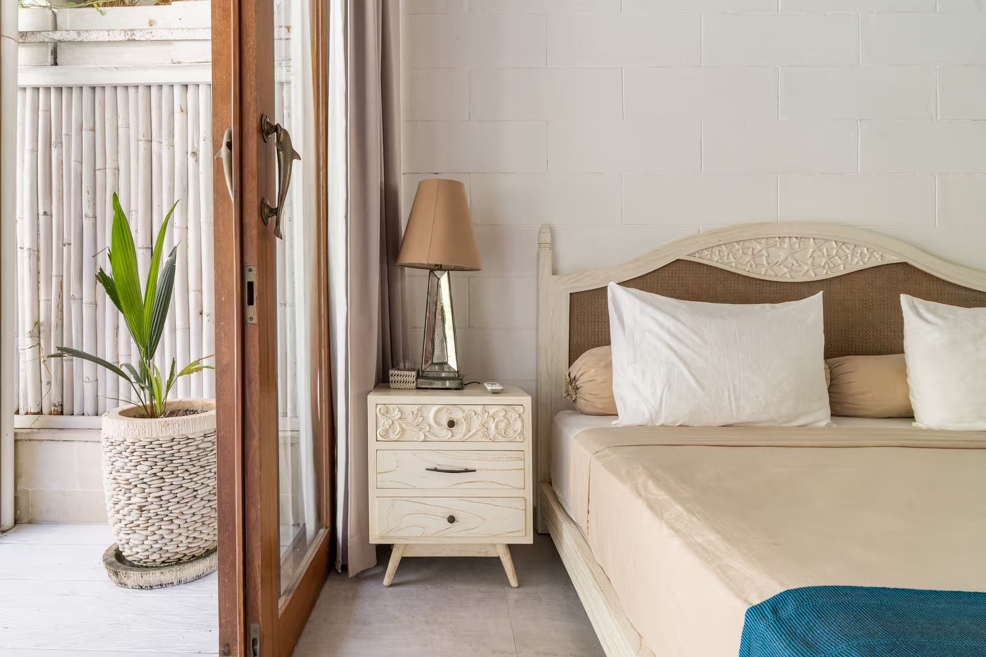 Bedrooms — photo 23