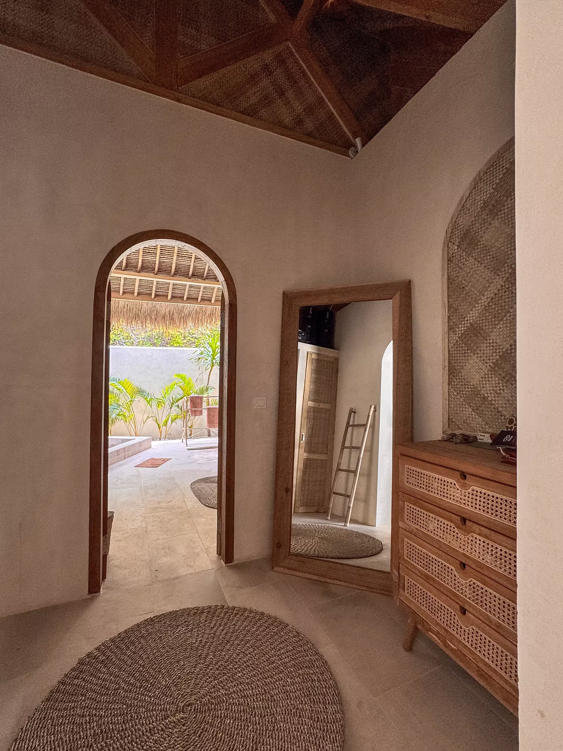 Bedrooms — photo 21