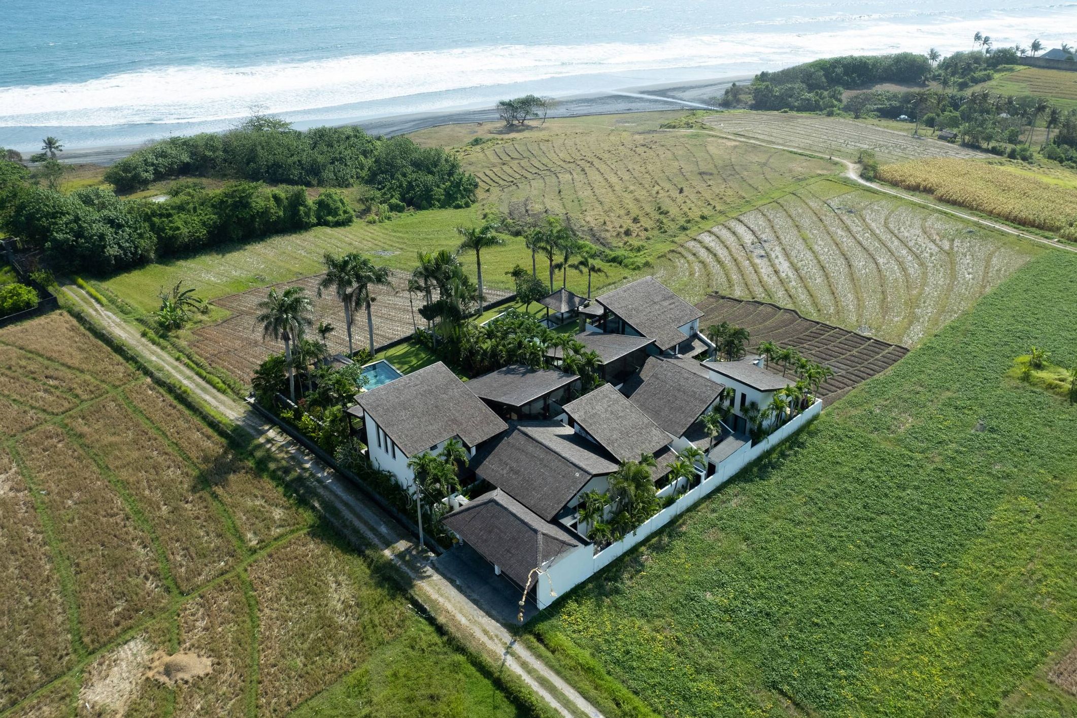 Boutique Villas Breeze hero