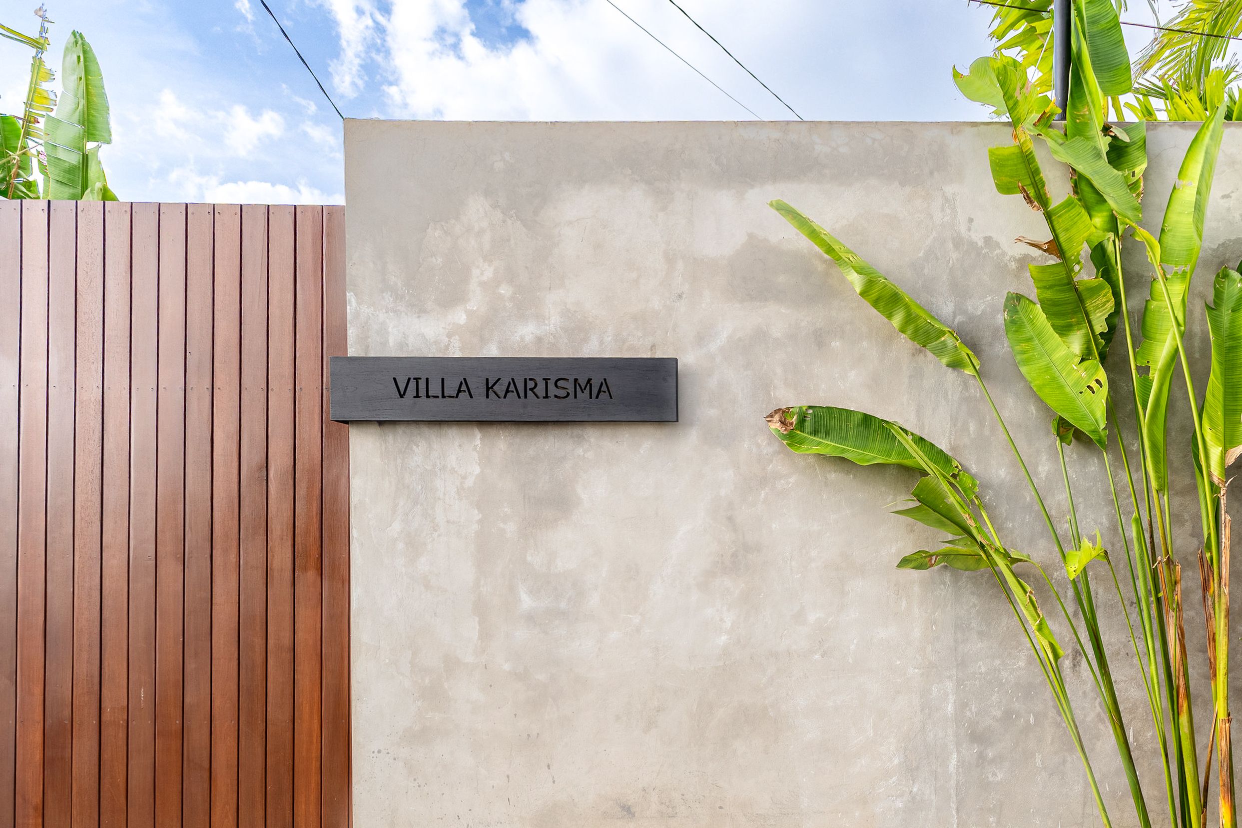 Exterior — photo 4