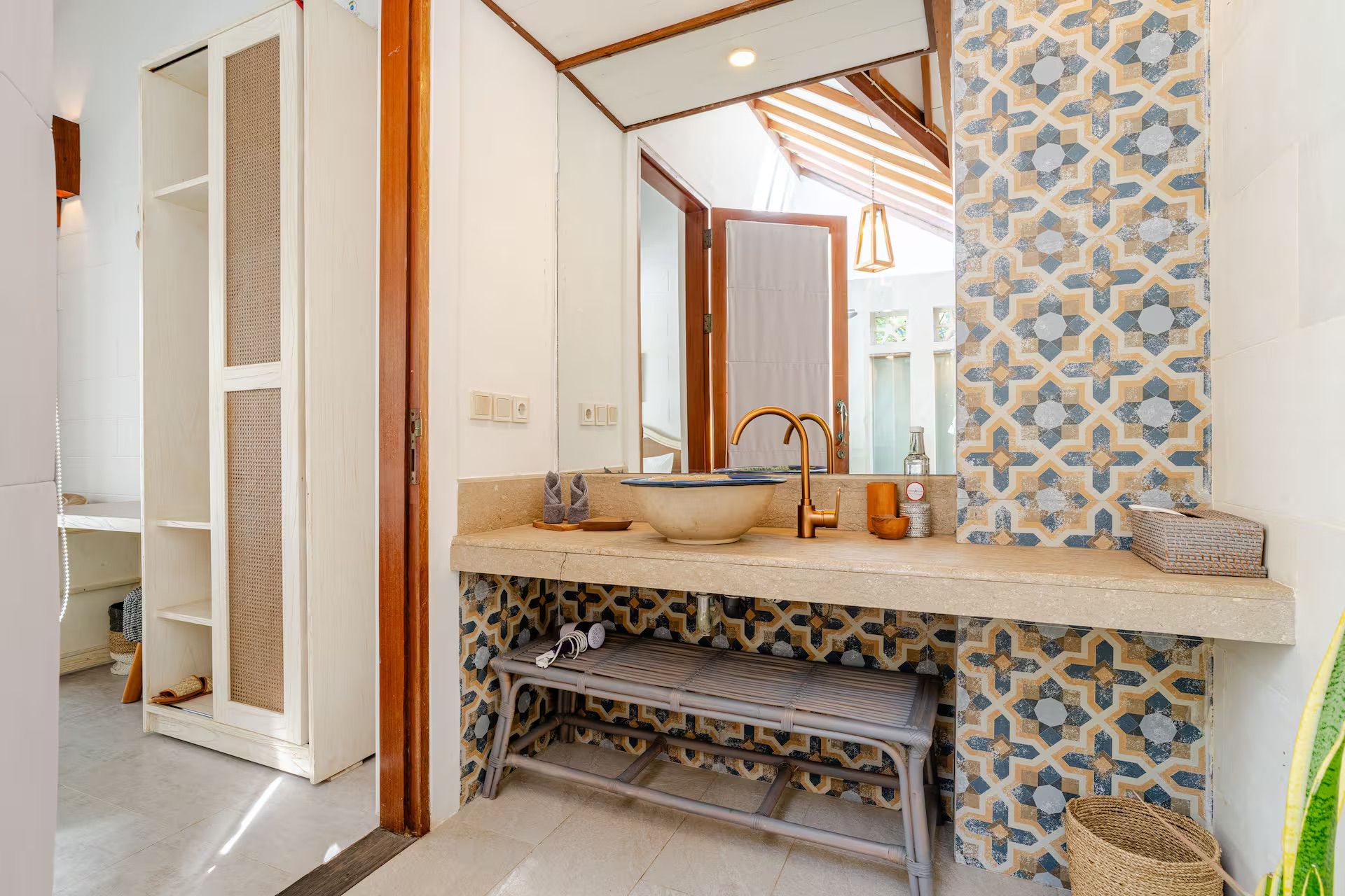 Bathrooms — photo 32