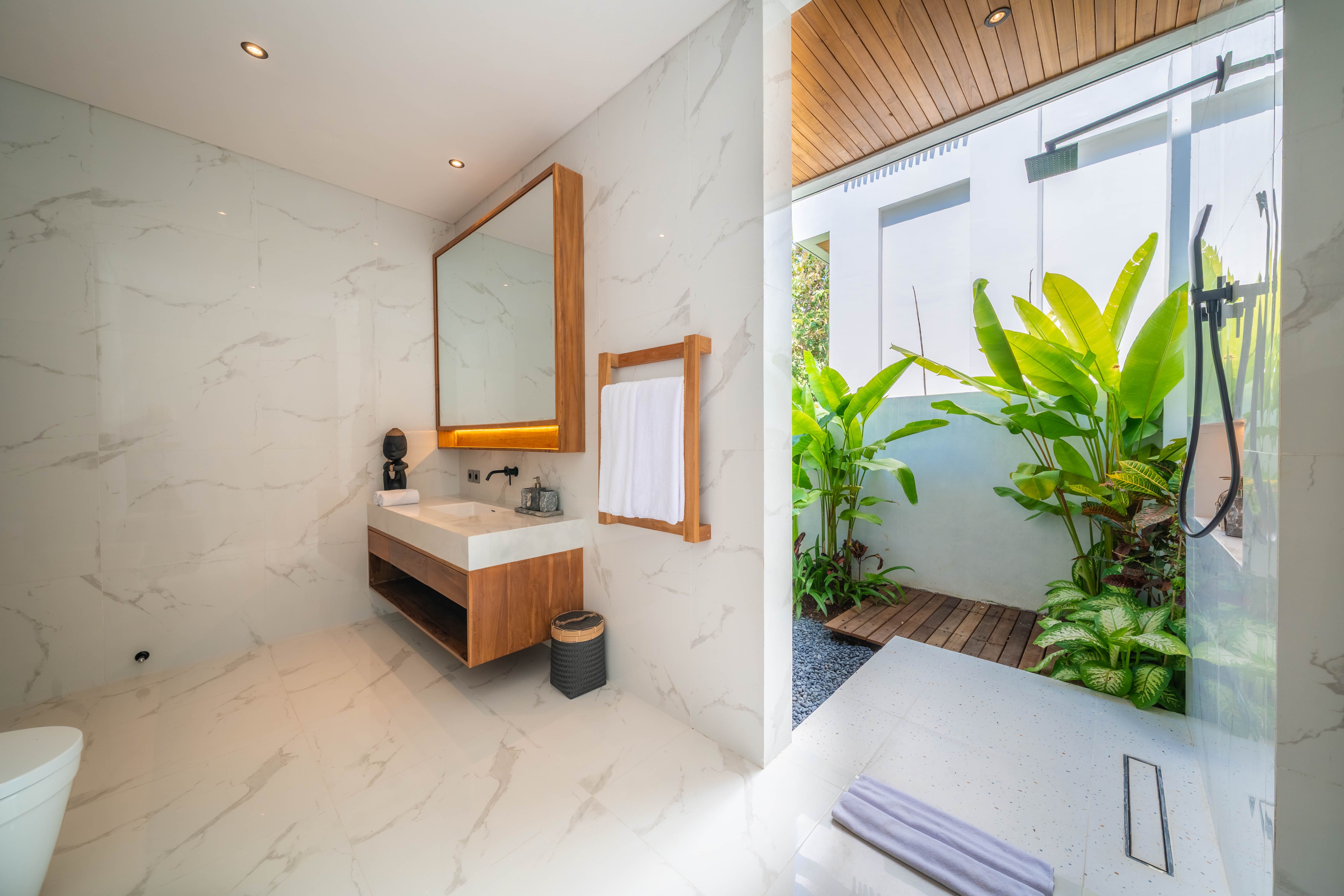 Bathrooms — photo 27