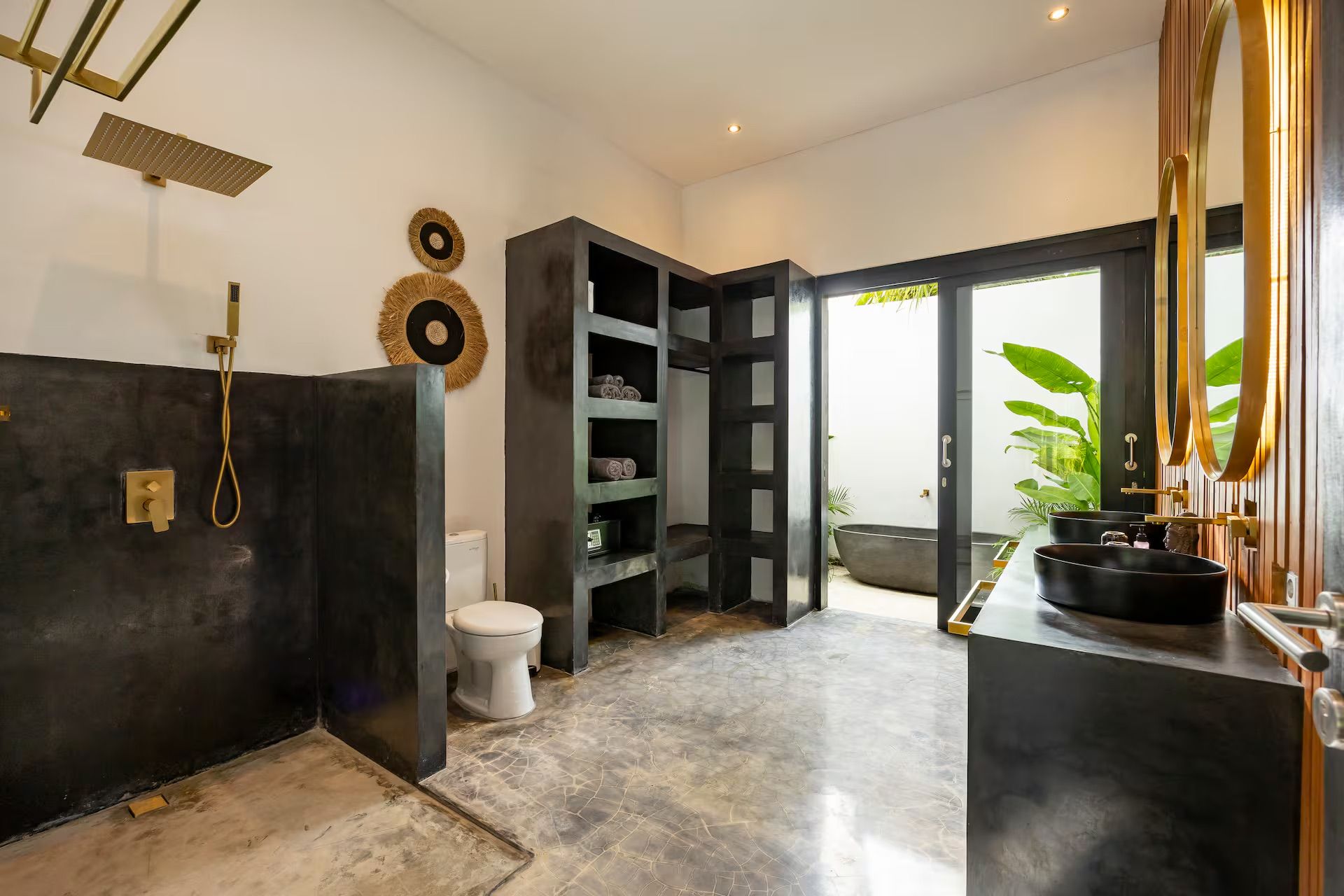 Bathrooms — photo 37