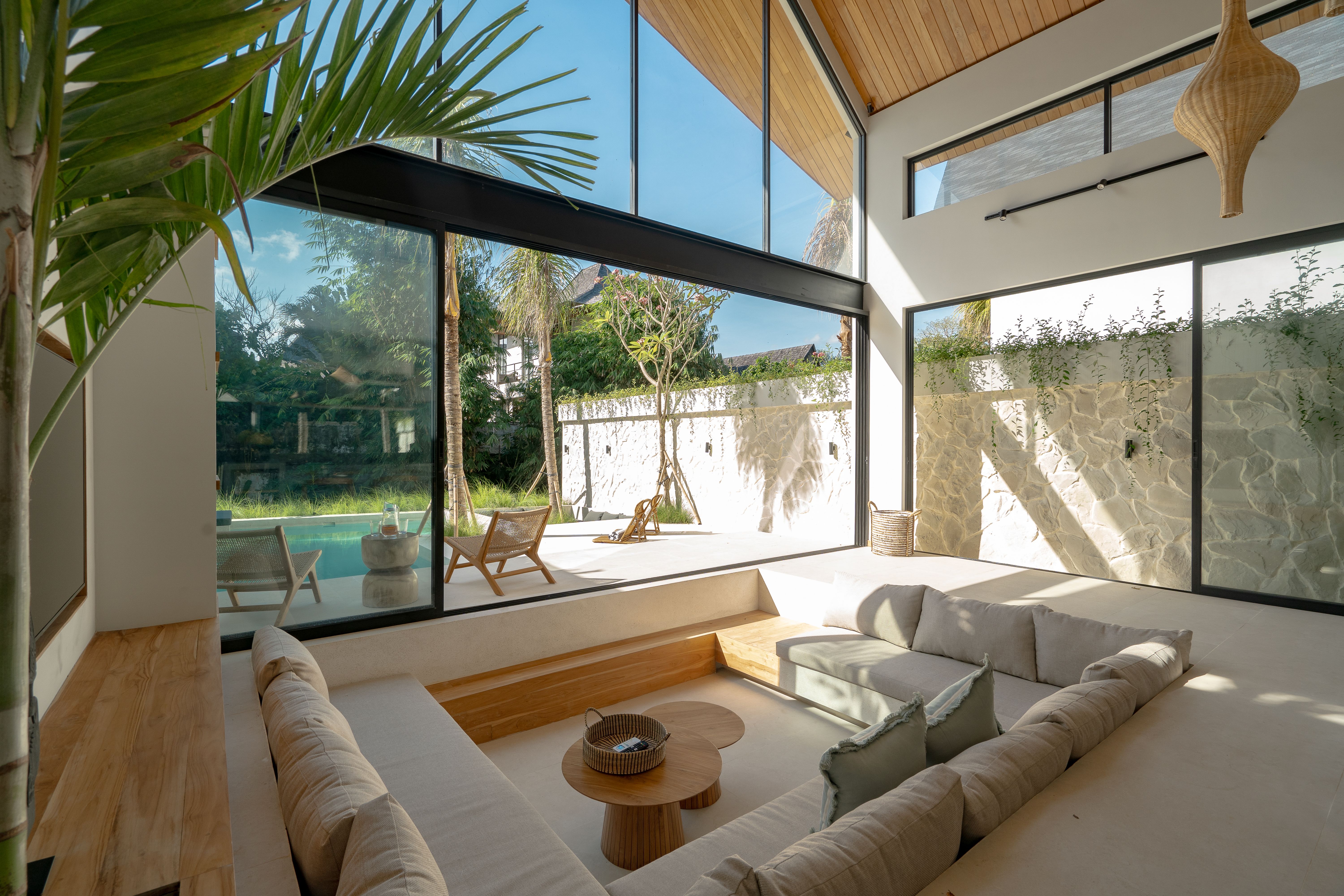Living & Dining areas — photo 27
