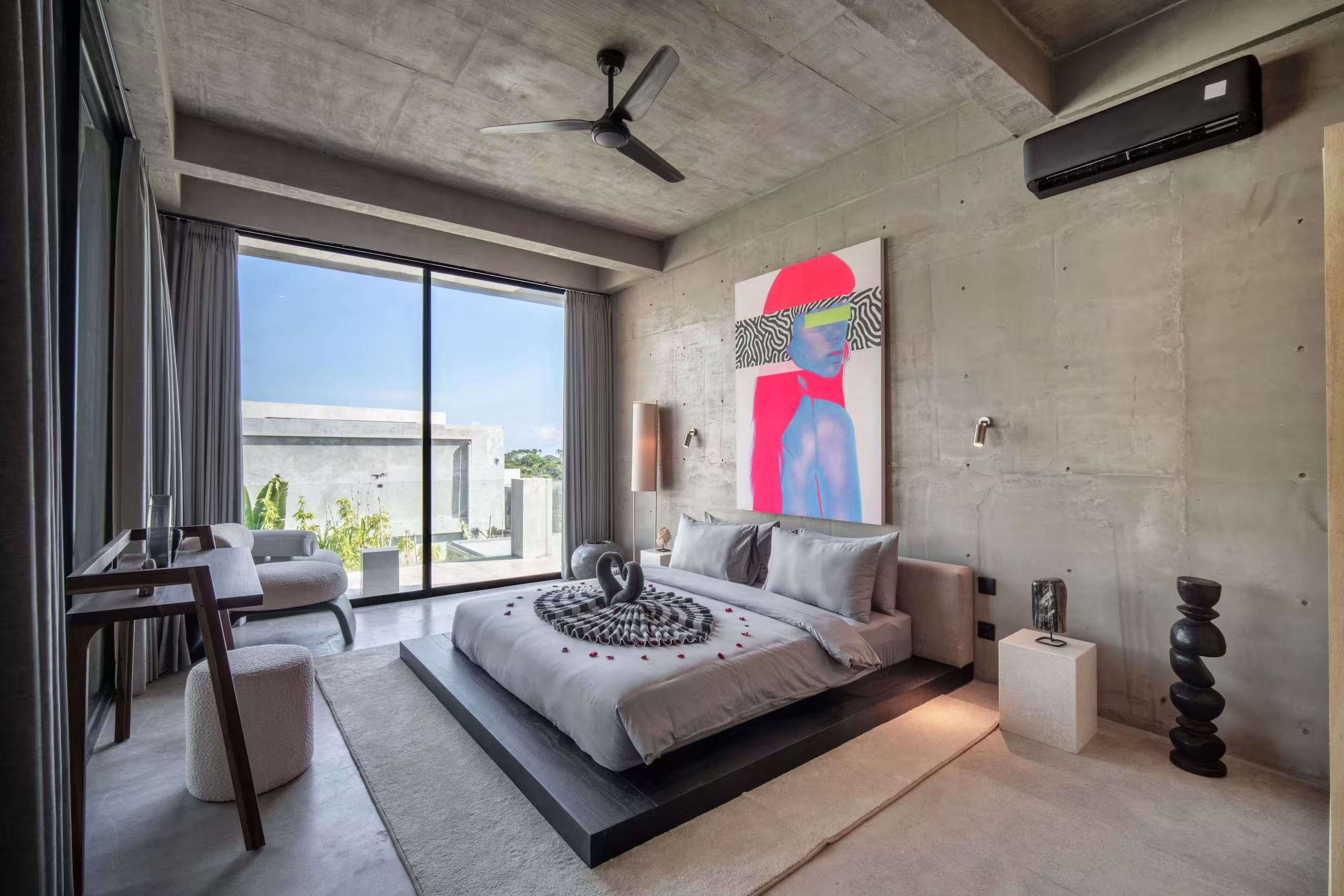 Bedrooms — photo 25