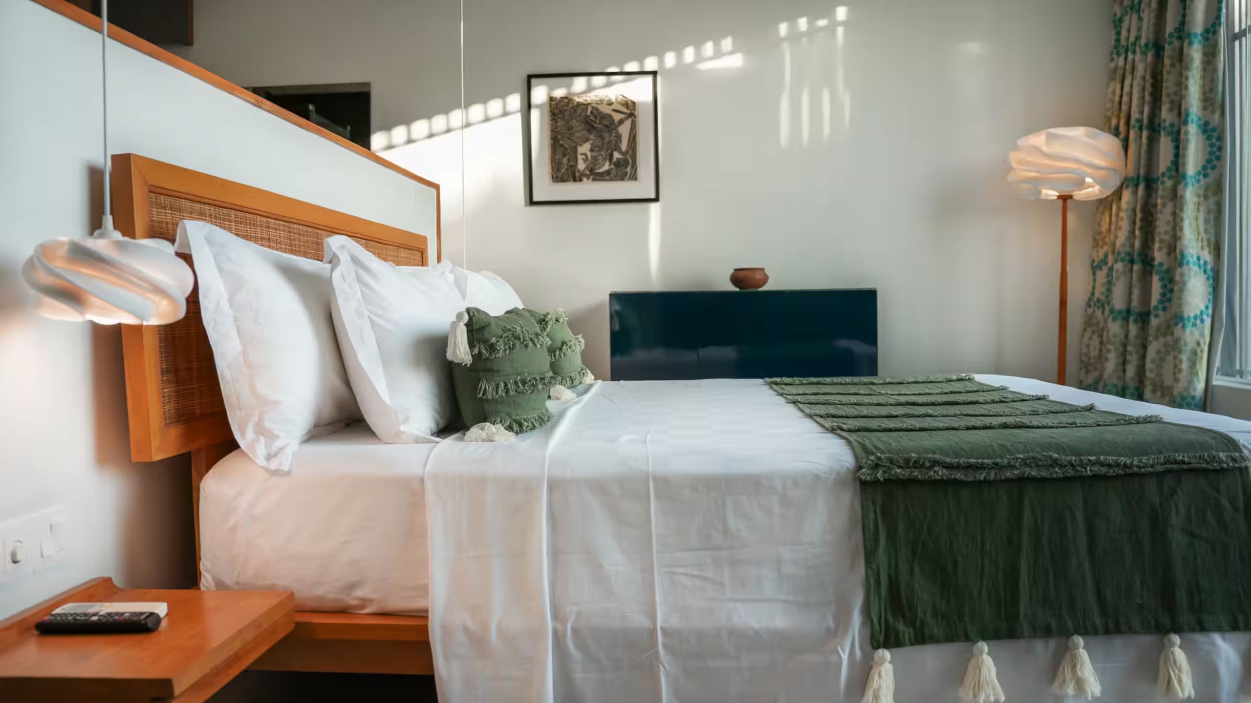 Bedrooms — photo 25