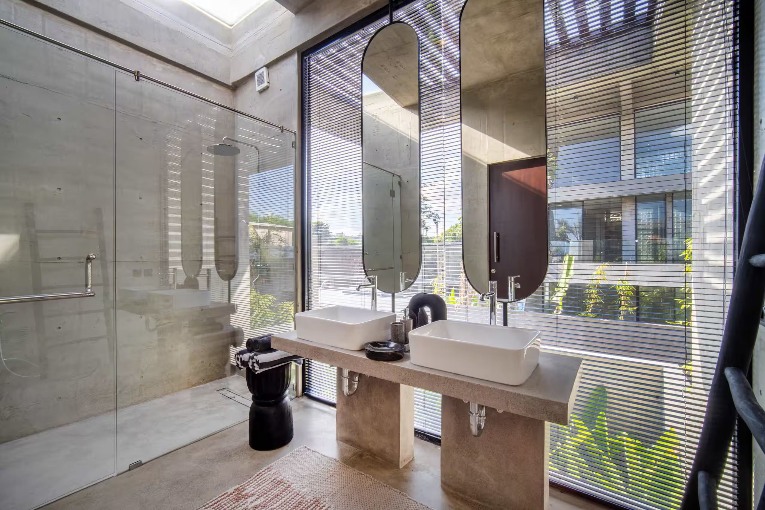 Bathrooms — photo 49