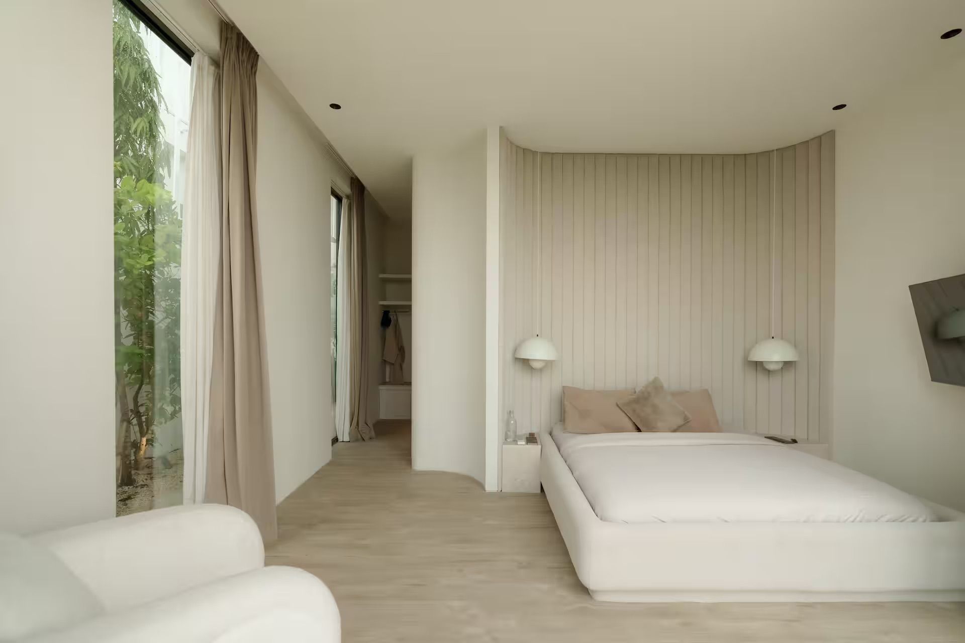 Bedrooms — photo 17