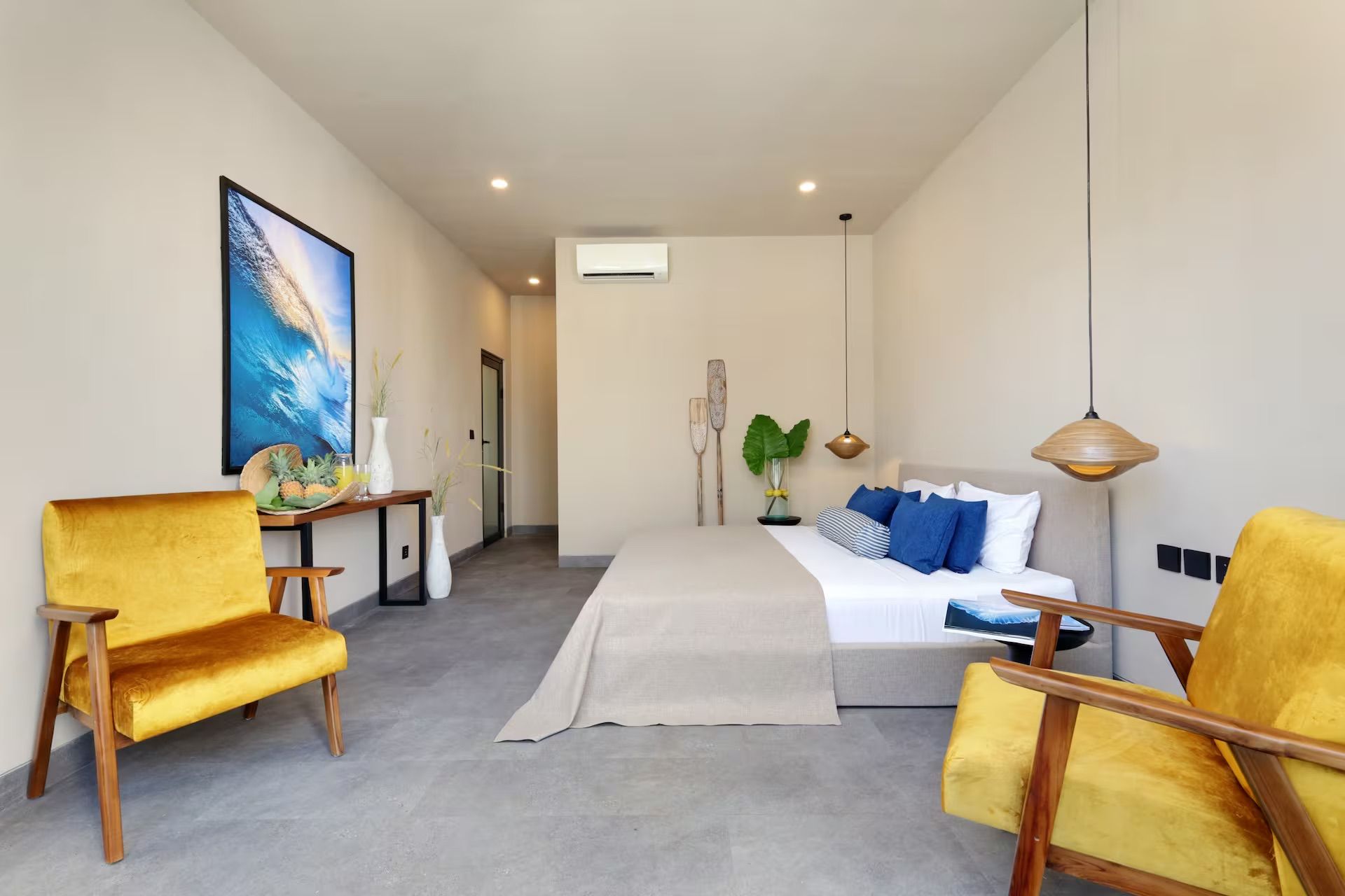 Bedrooms — photo 25