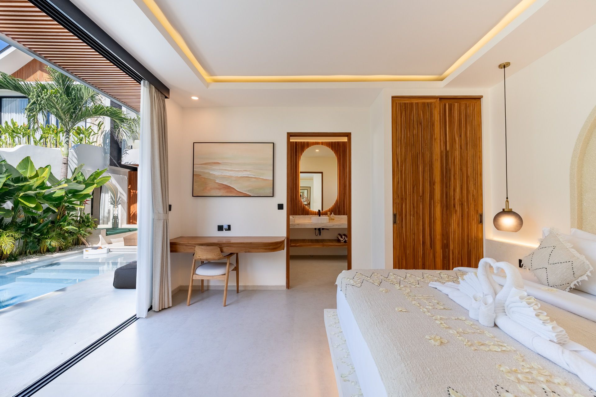 Bedrooms — photo 26