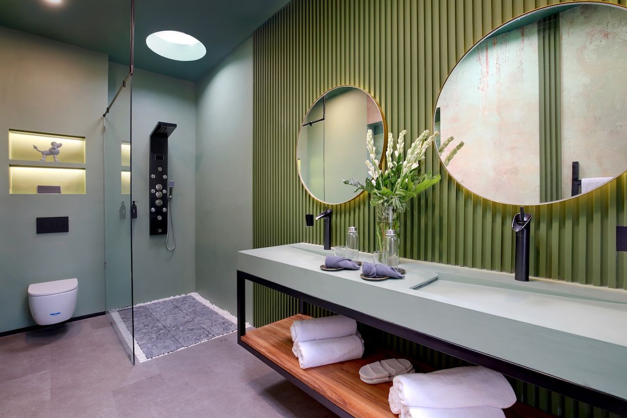 Bathrooms — photo 29