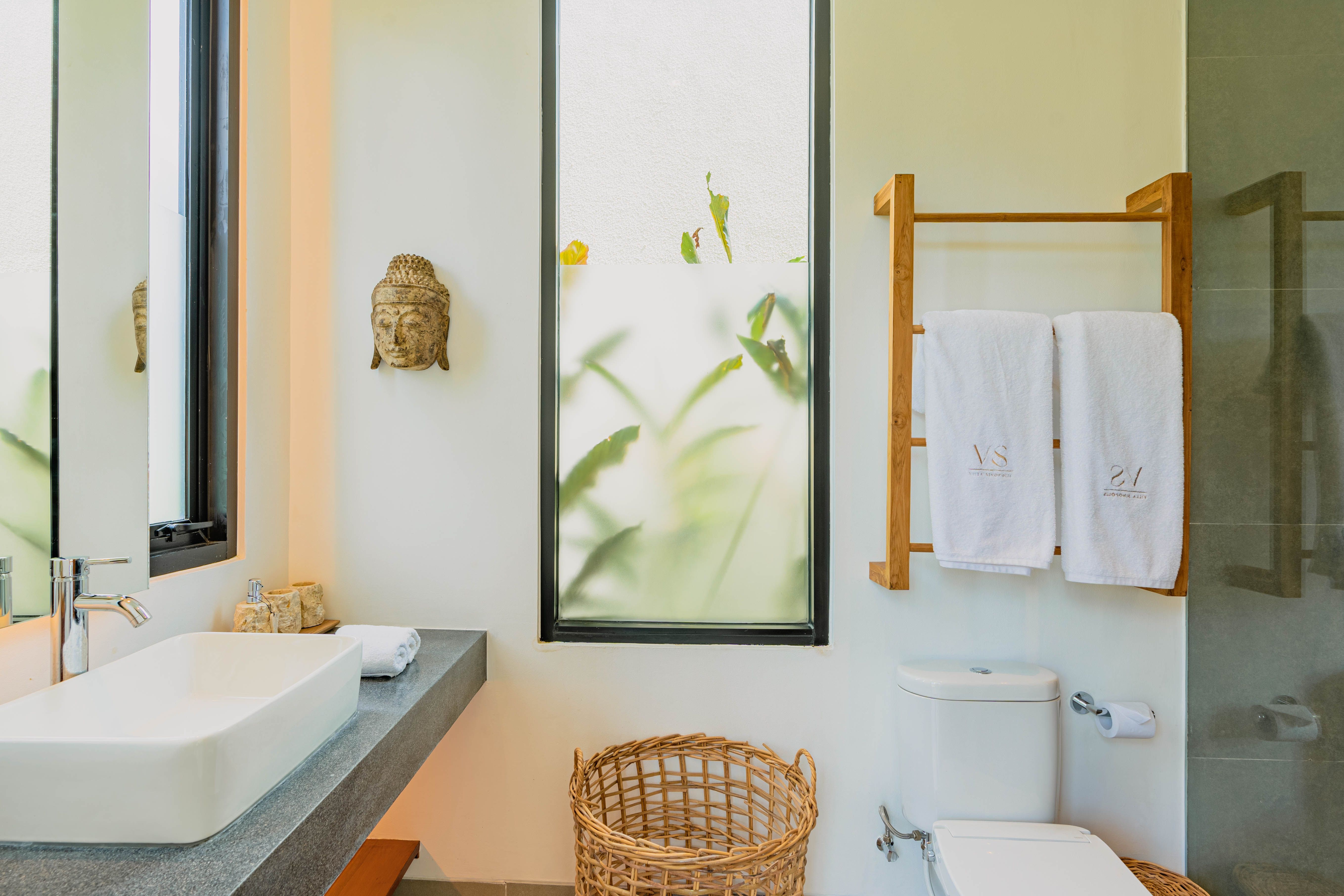 Bathrooms — photo 31