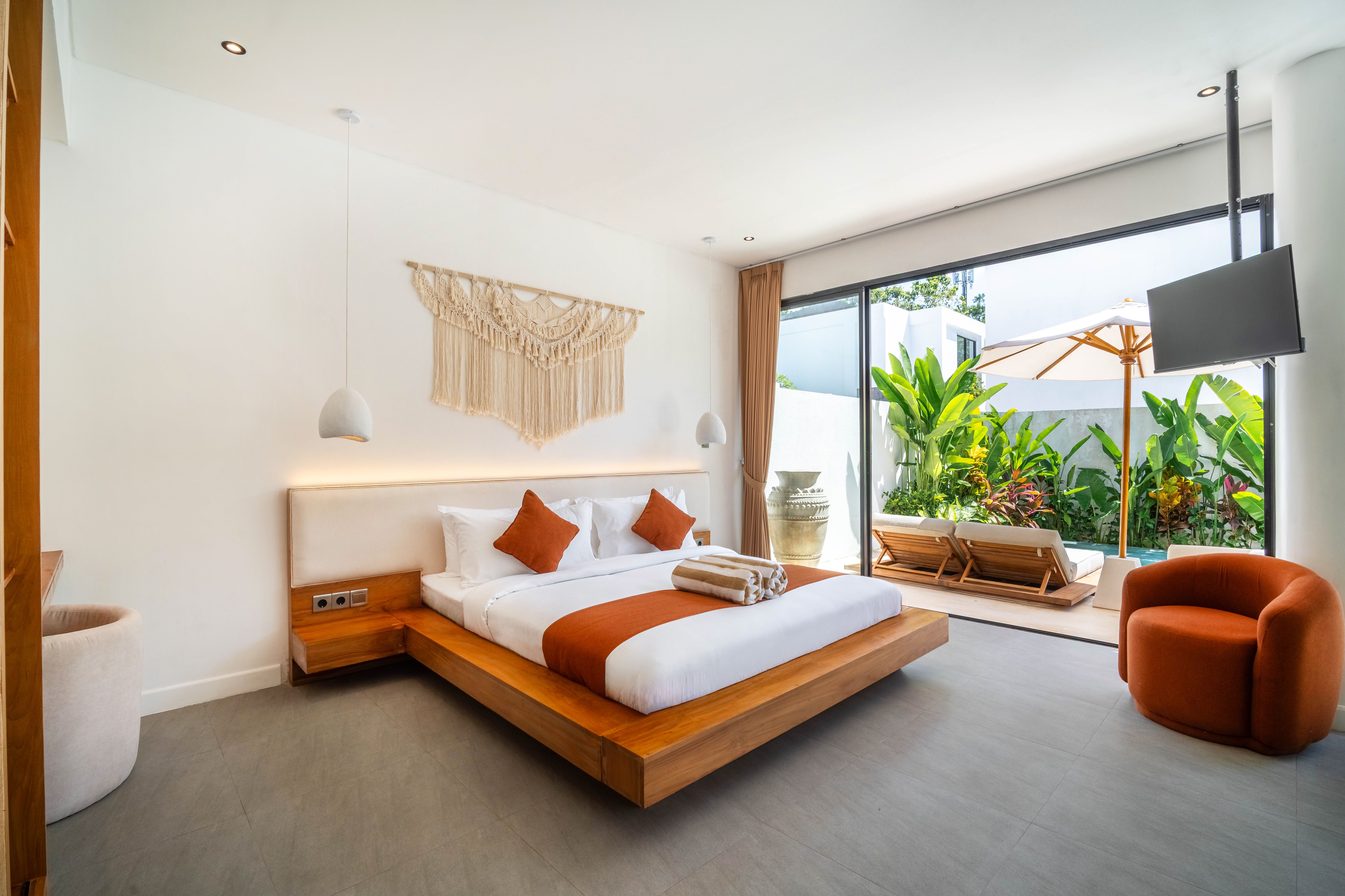 Bedrooms — photo 18