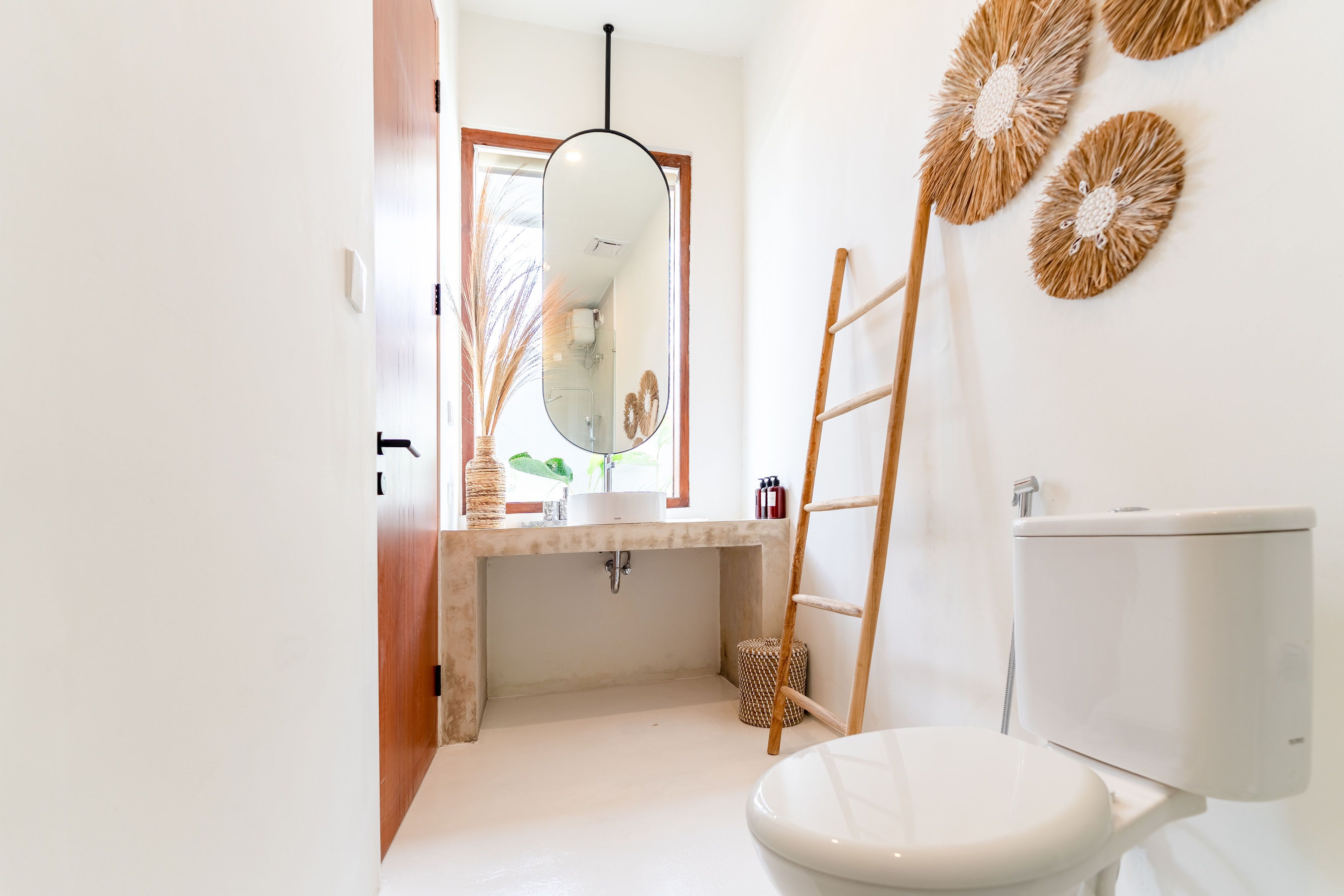 Bathrooms — photo 25