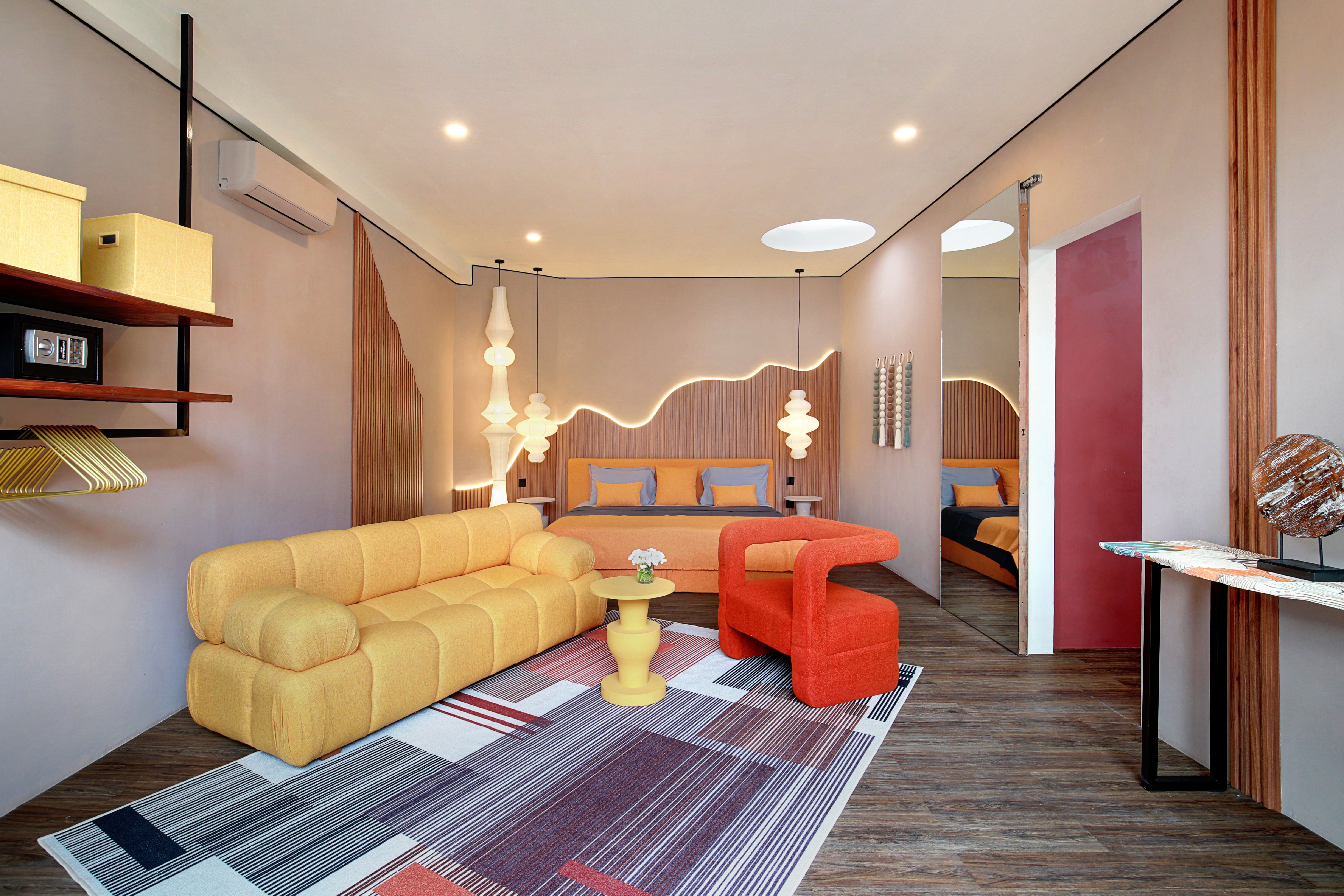 Bedrooms — photo 9