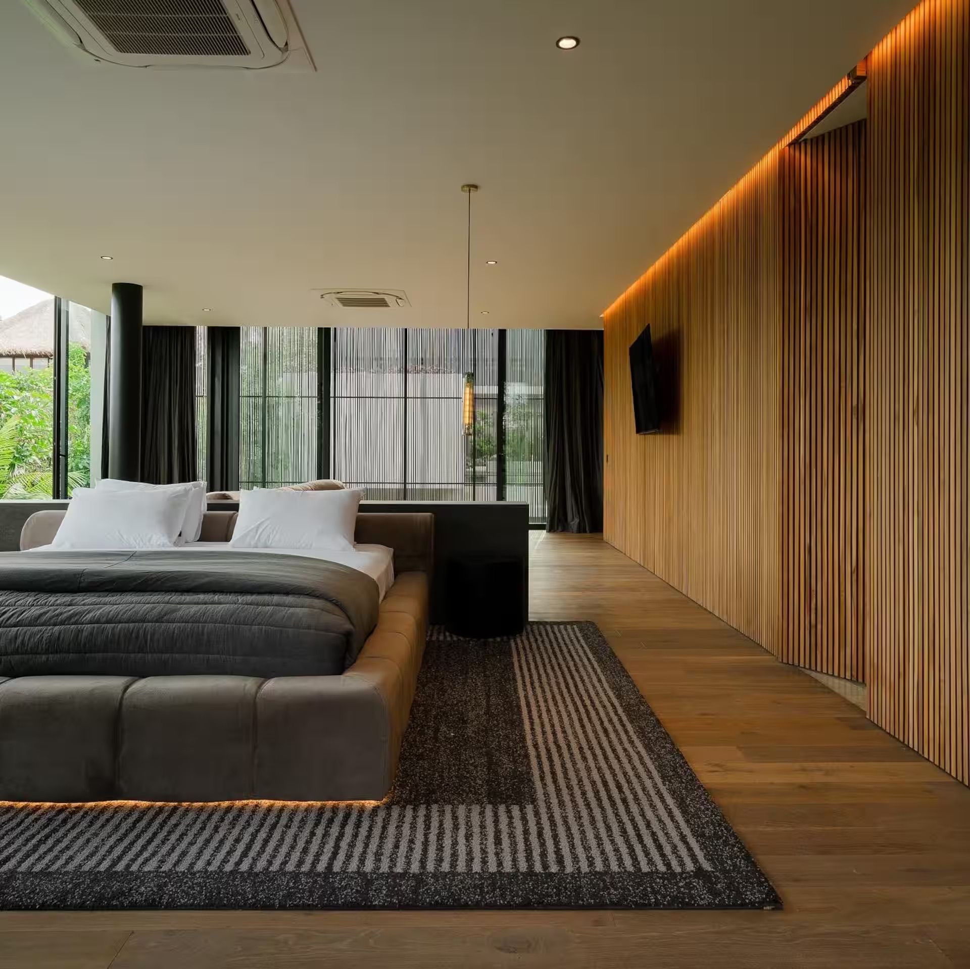 Bedrooms — photo 19