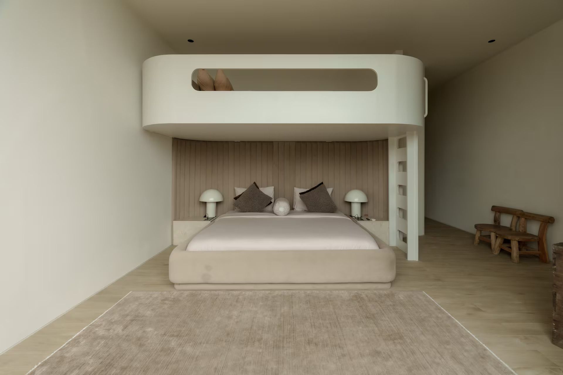 Bedrooms — photo 16