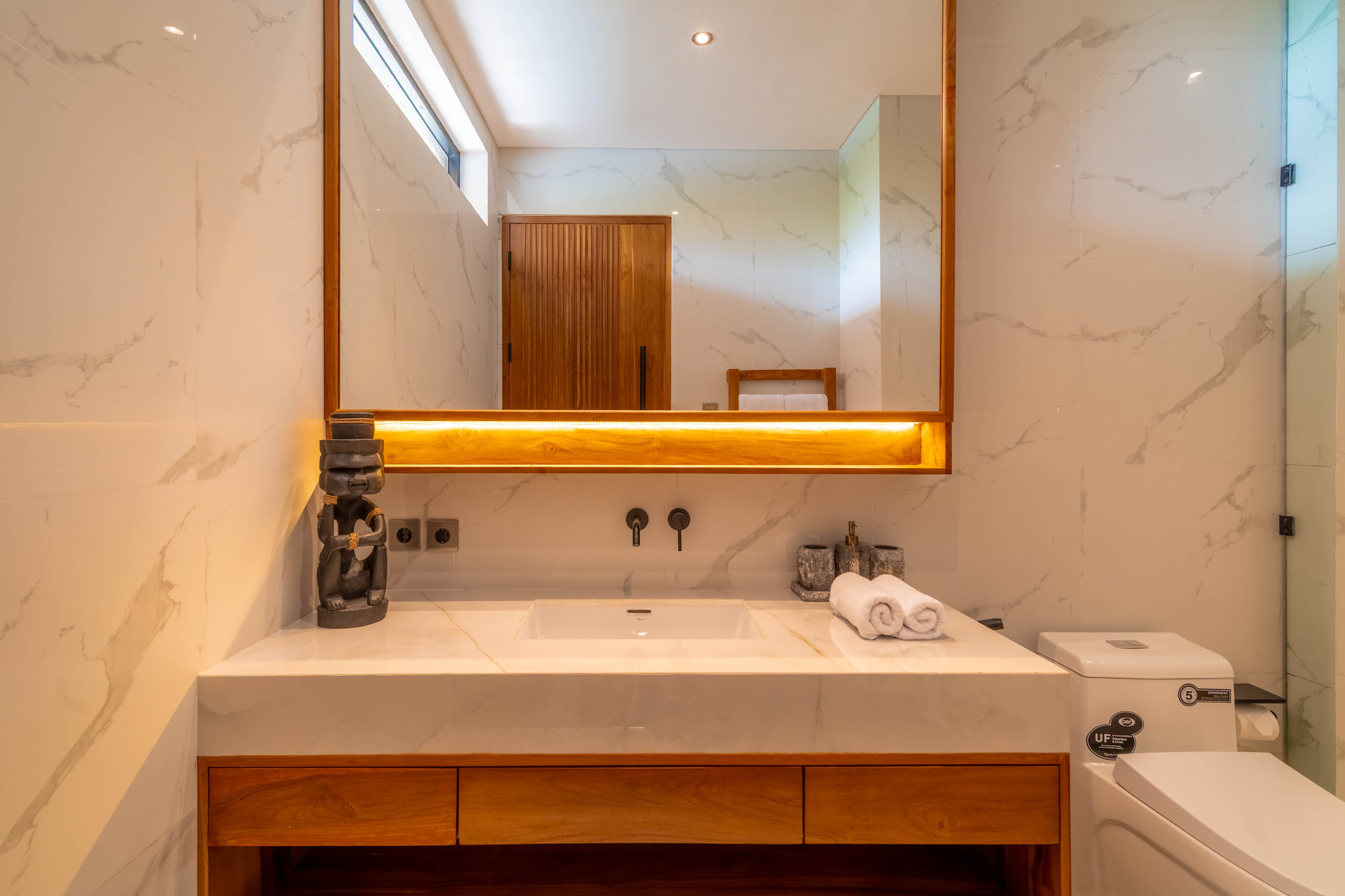 Bathrooms — photo 30