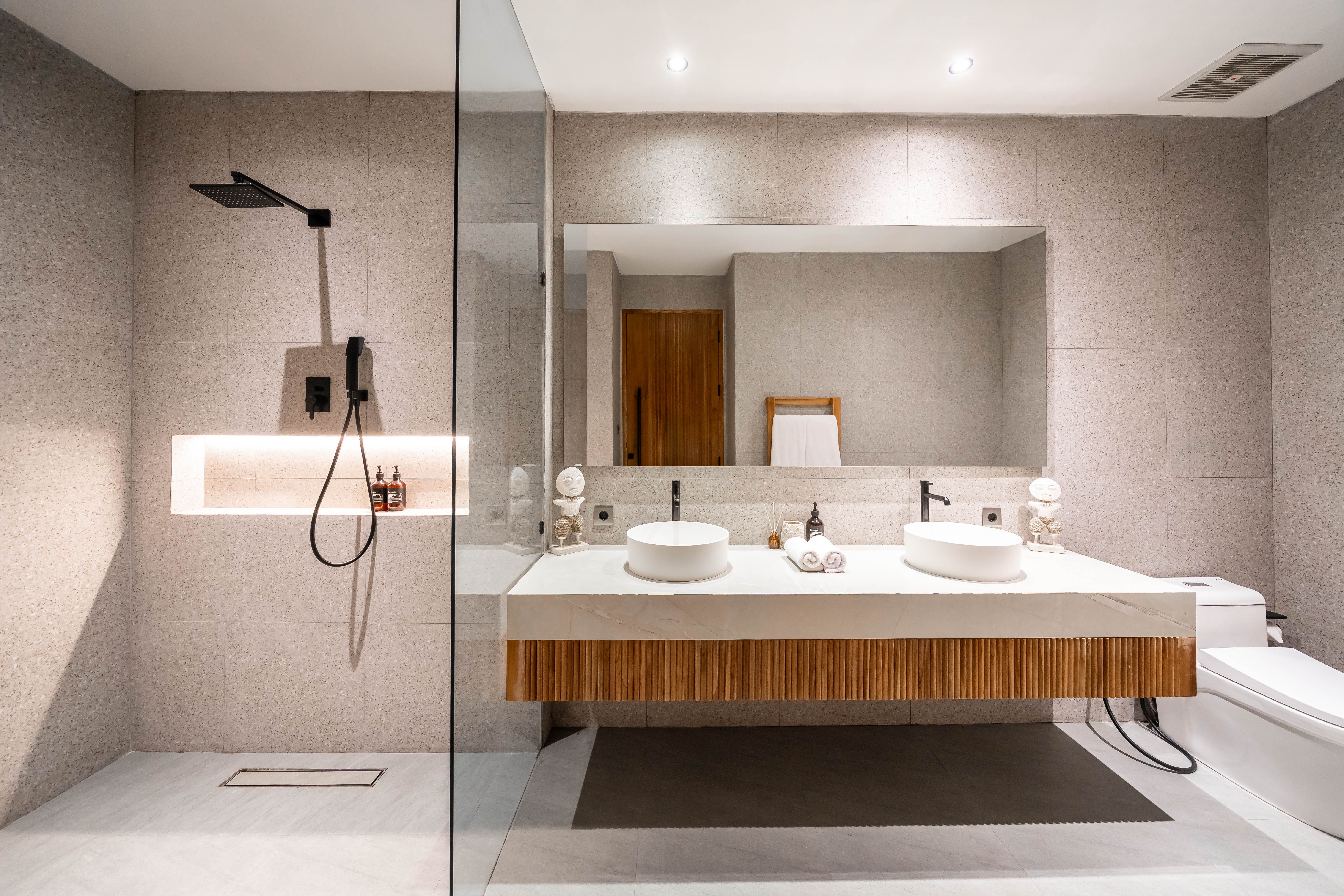 Bathrooms — photo 30