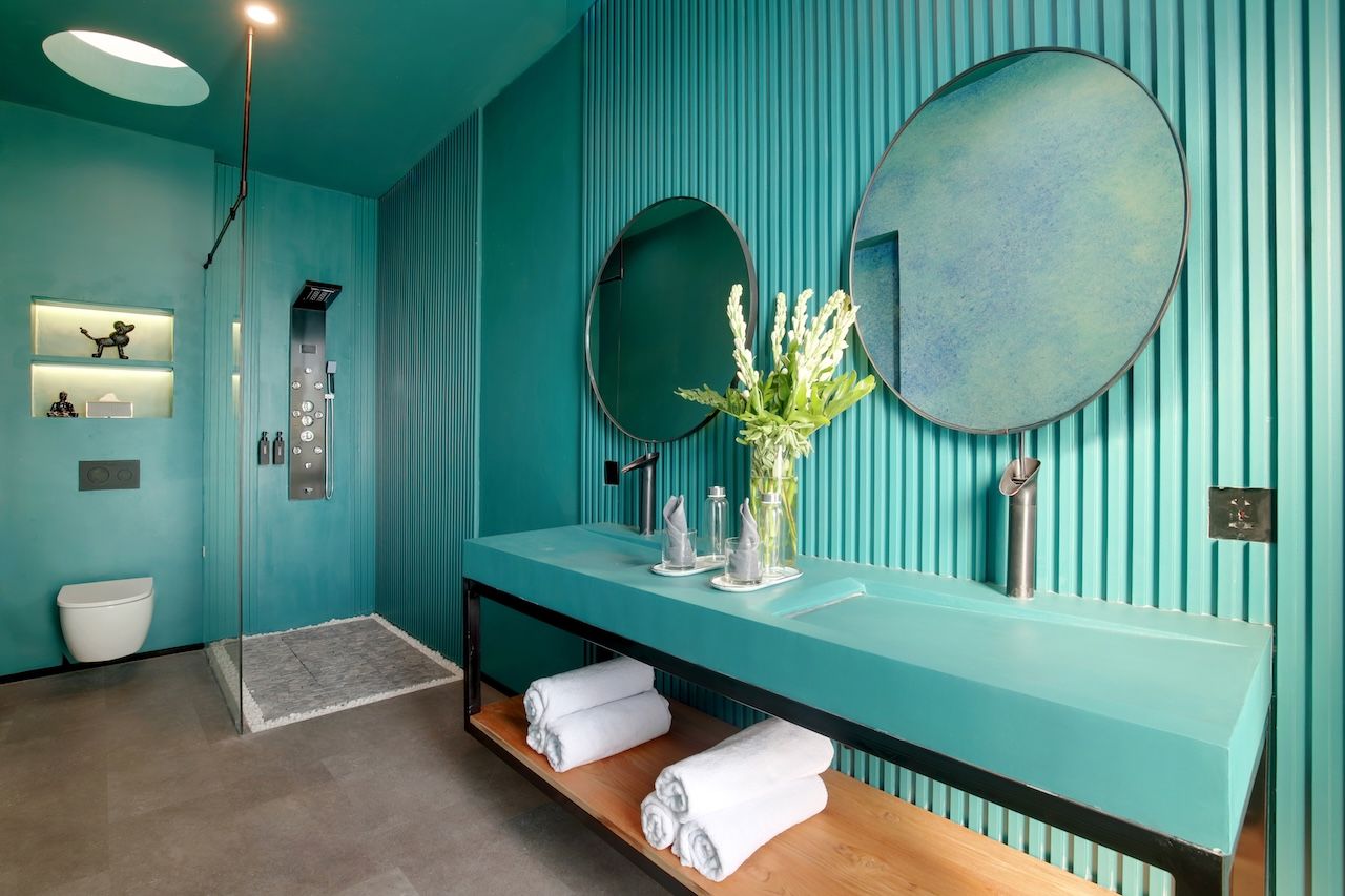 Bathrooms — photo 28