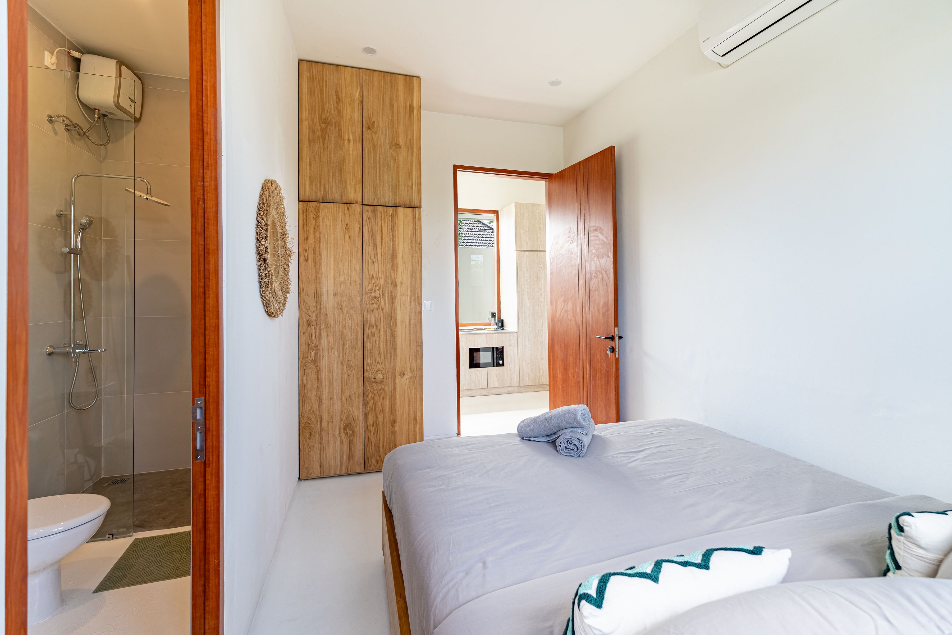 Bedrooms — photo 21