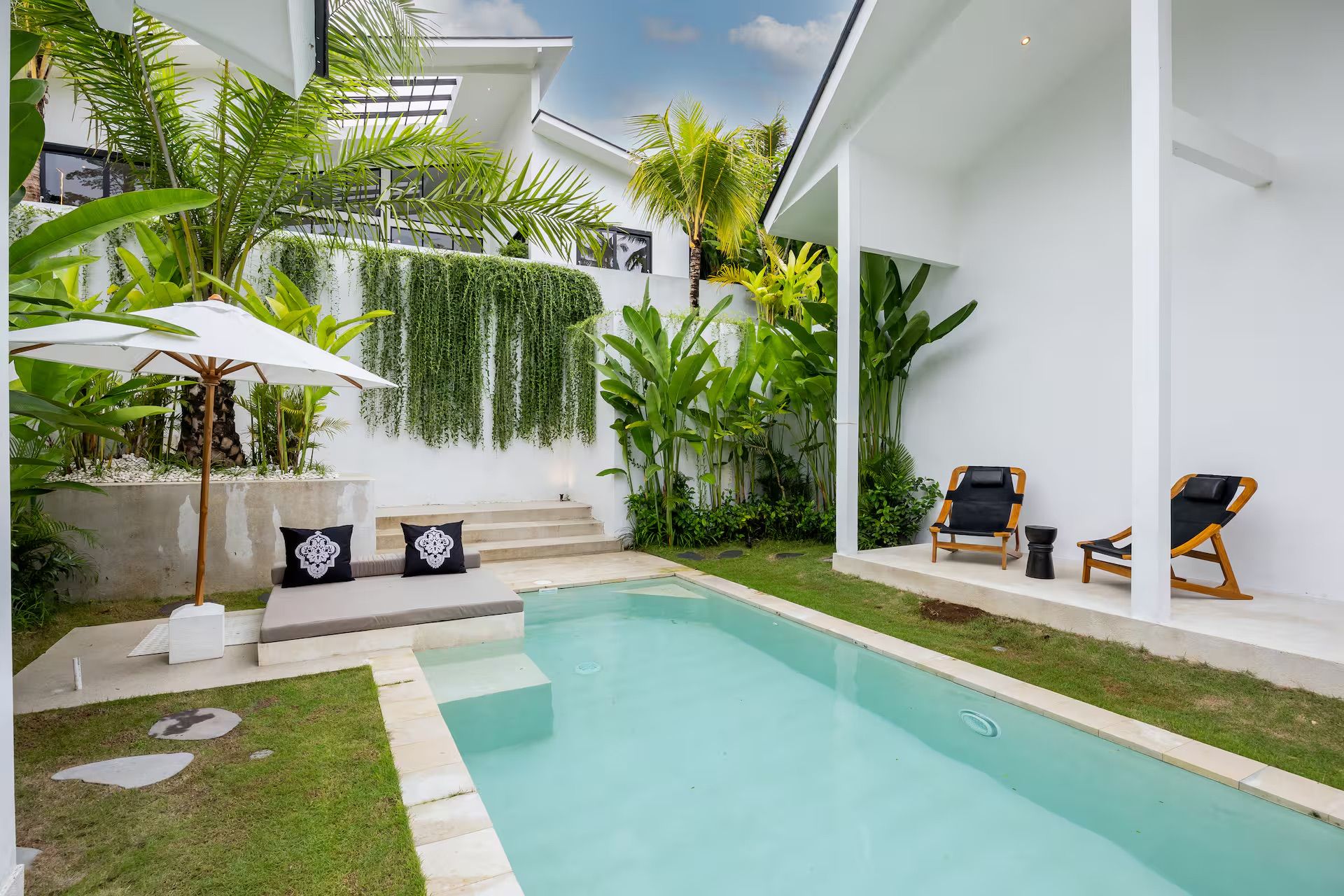 Jungle Door villa exterior