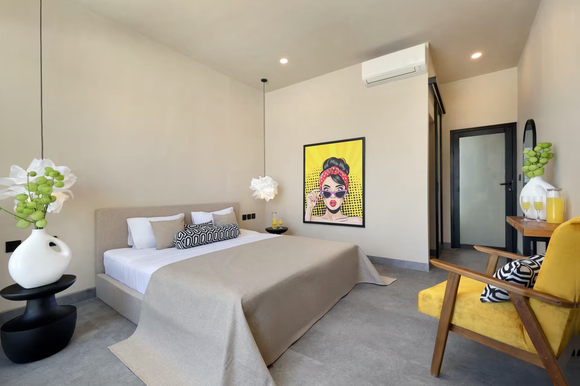 Bedrooms — photo 33