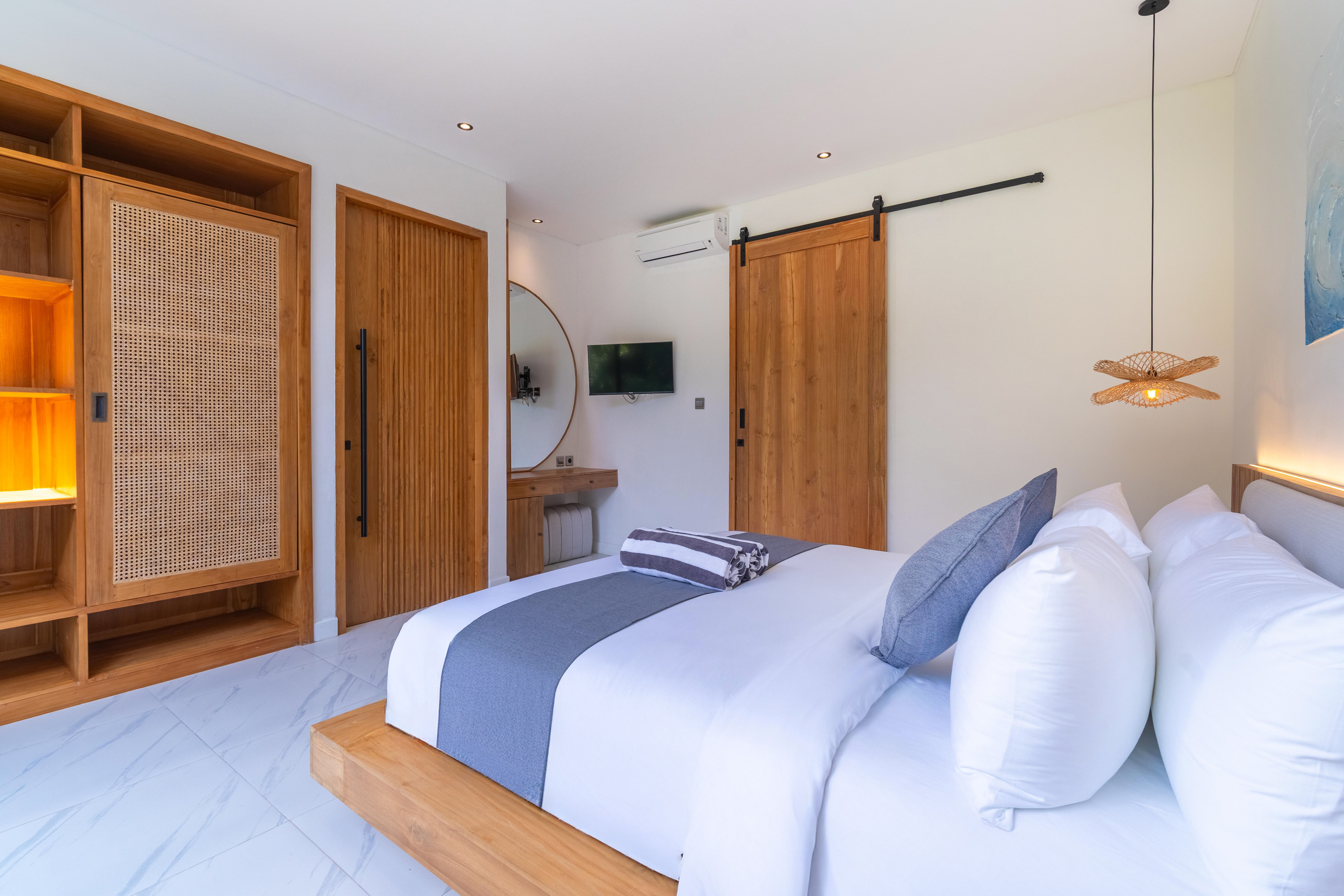 Bedrooms — photo 36