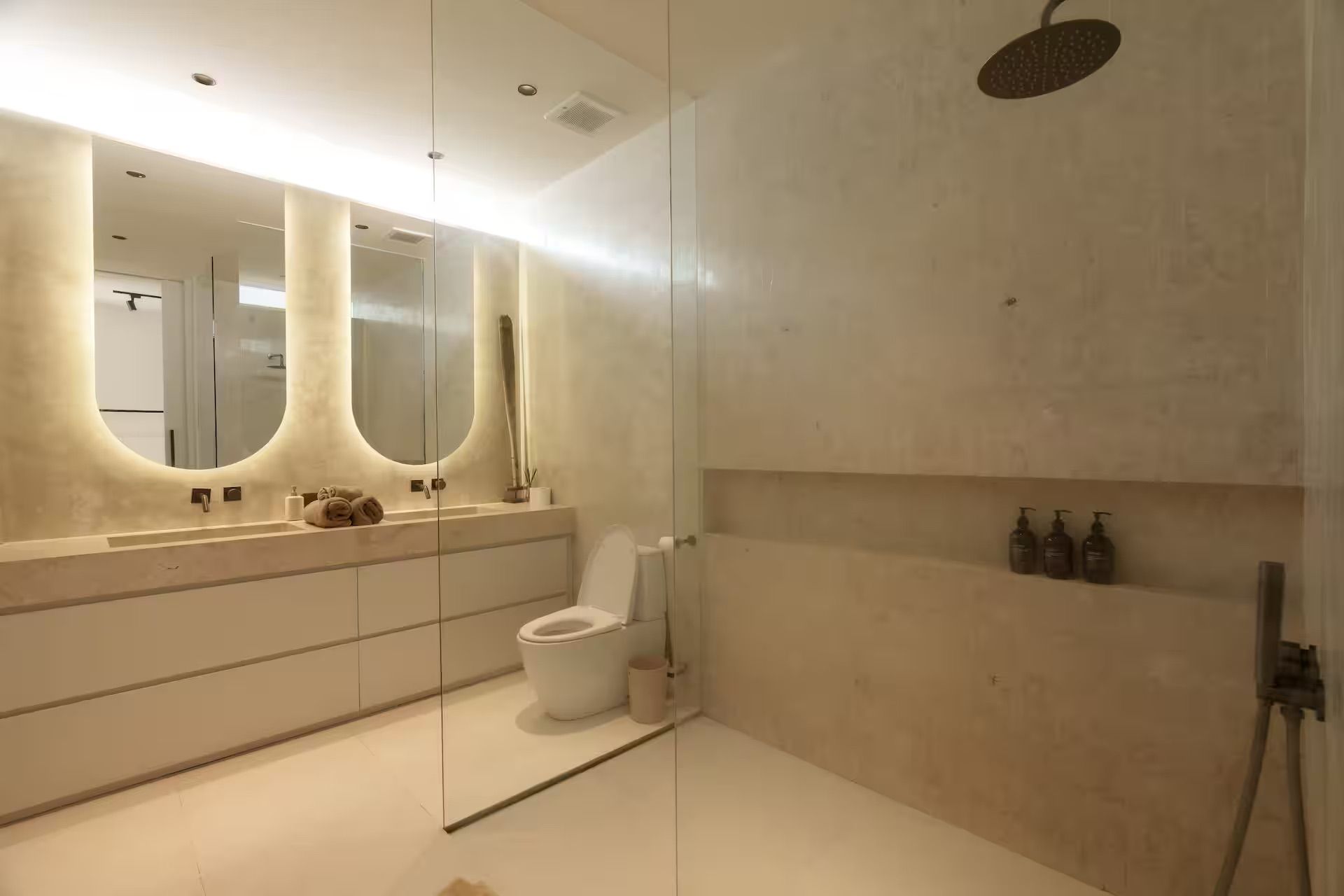 Bathrooms — photo 35