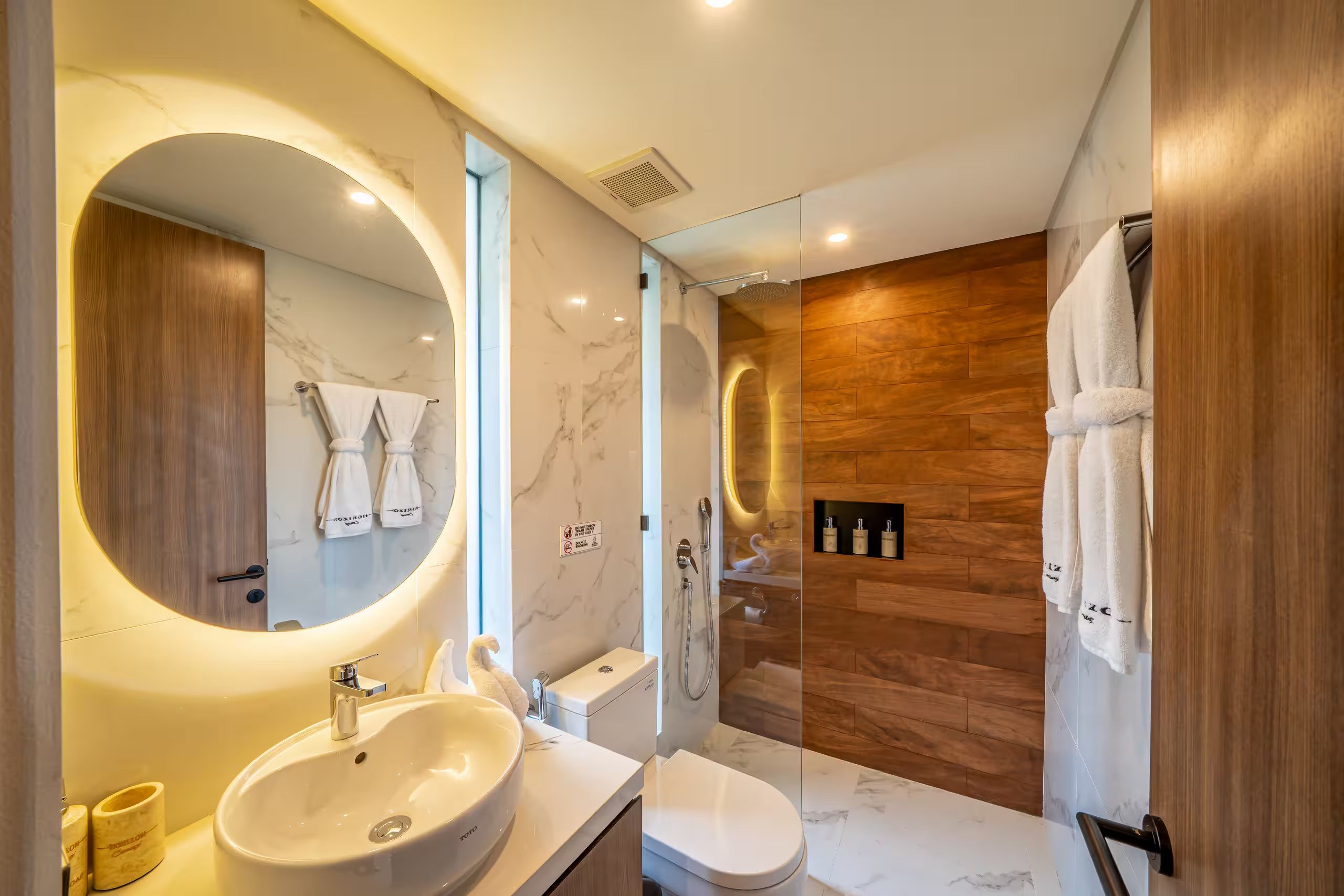Bathrooms — photo 43