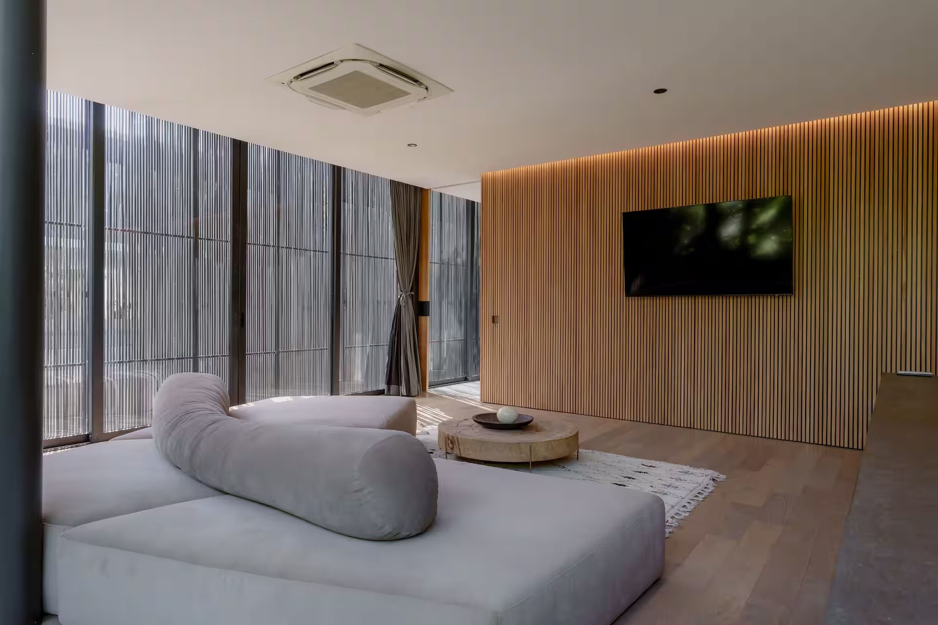 Bedrooms — photo 24