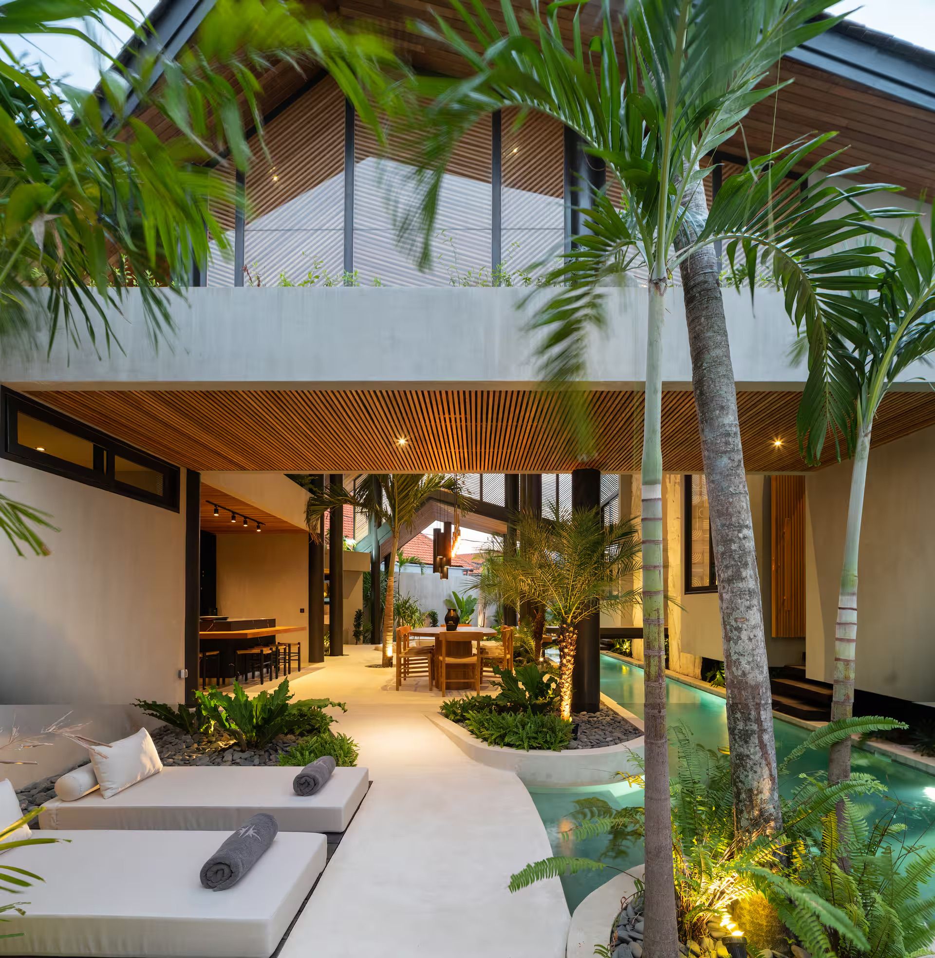Exterior — photo 6