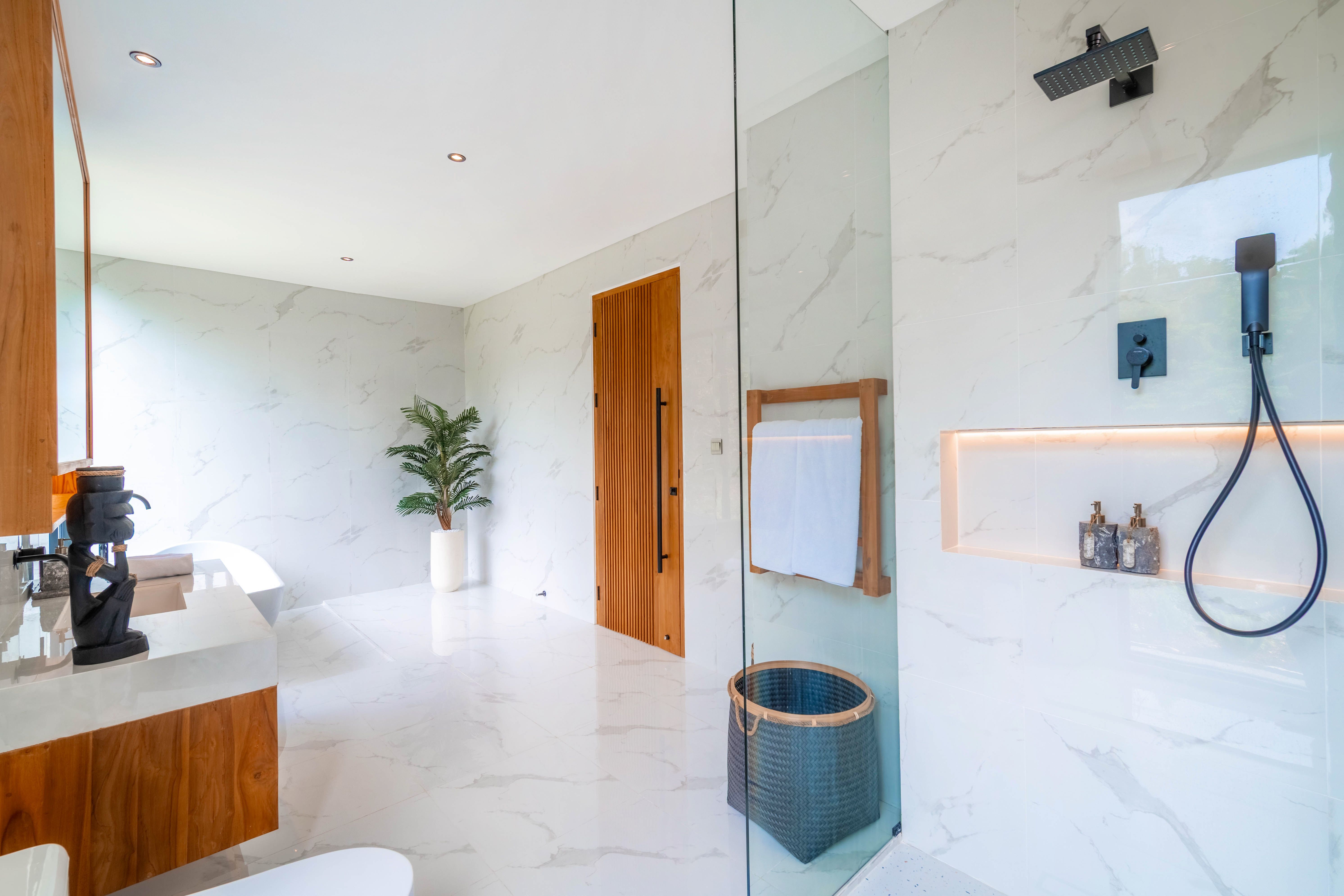 Bathrooms — photo 25