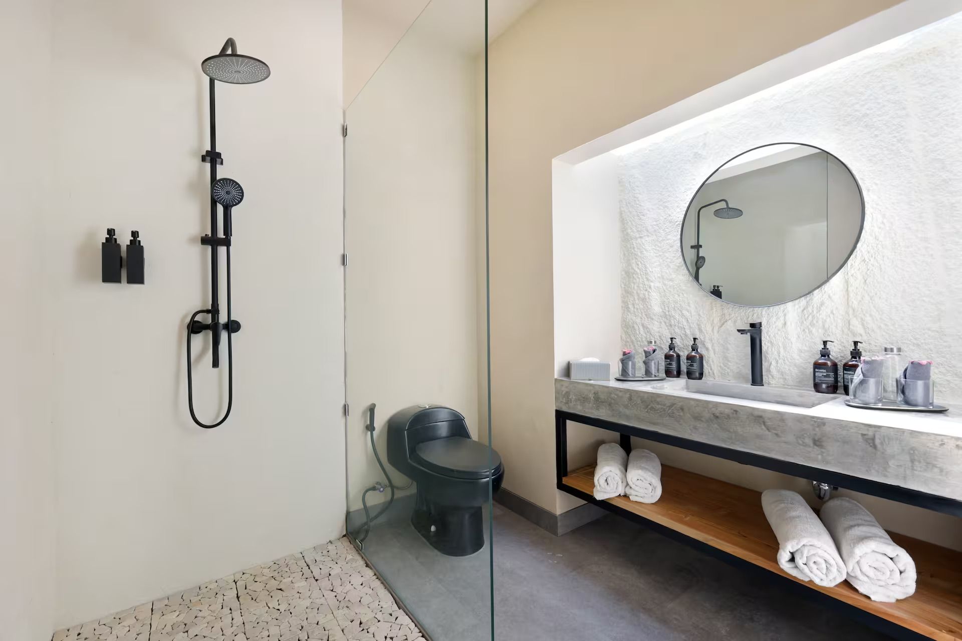 Bathrooms — photo 36
