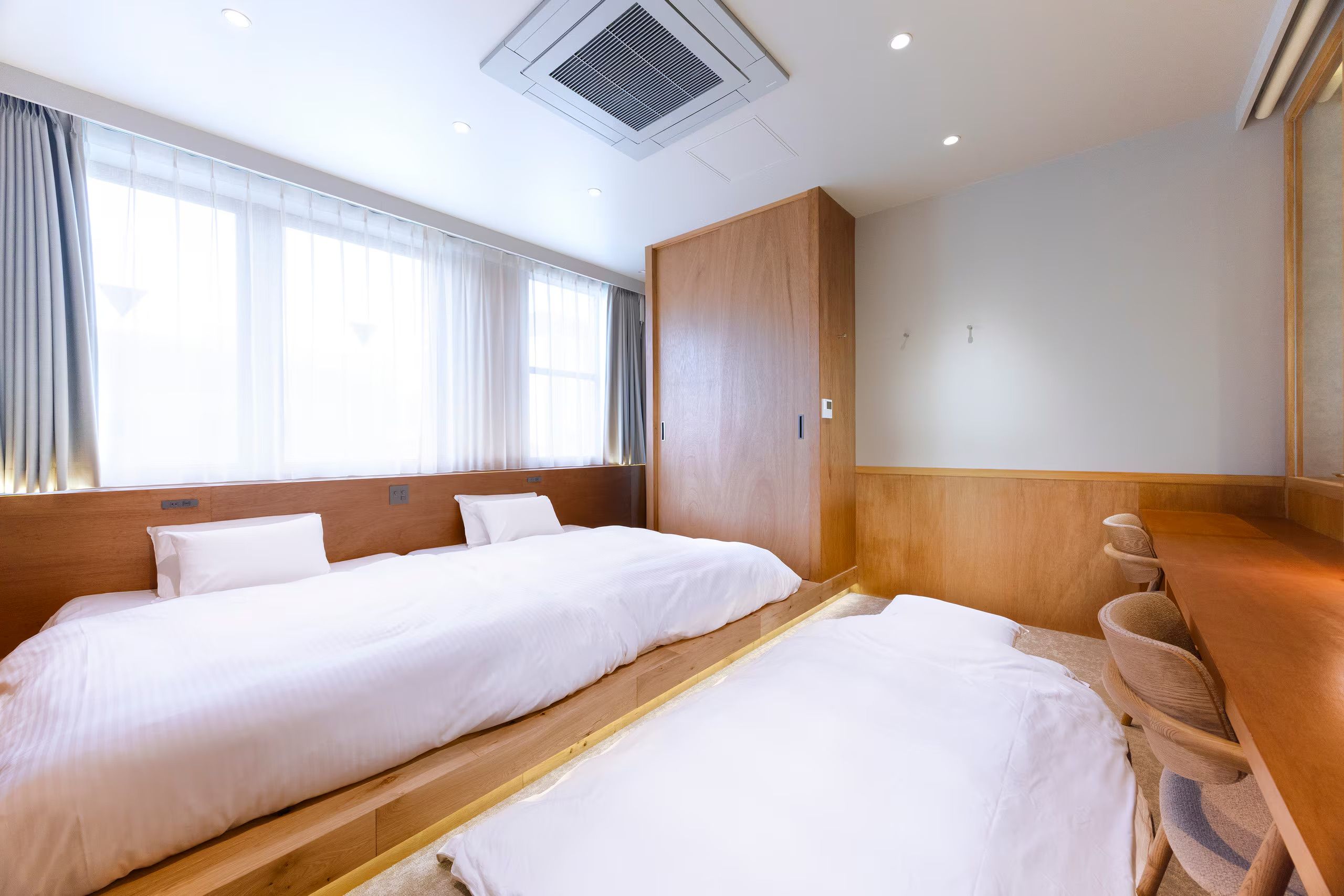 Bedrooms — photo 27
